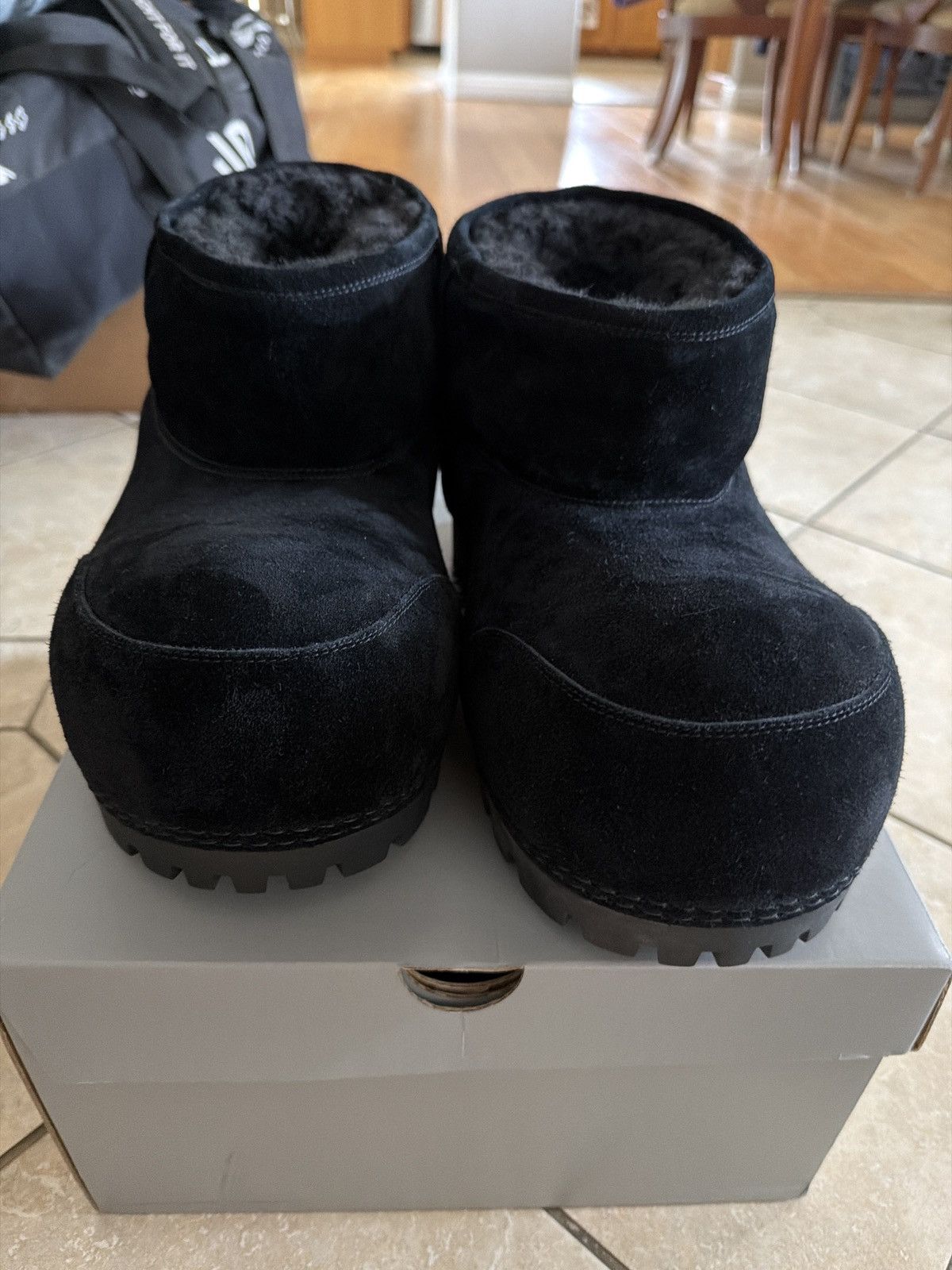 Balenciaga Balenciaga Alaska black suede fur boot bootie 42 Size US 9 / EU 42 - 5 Thumbnail