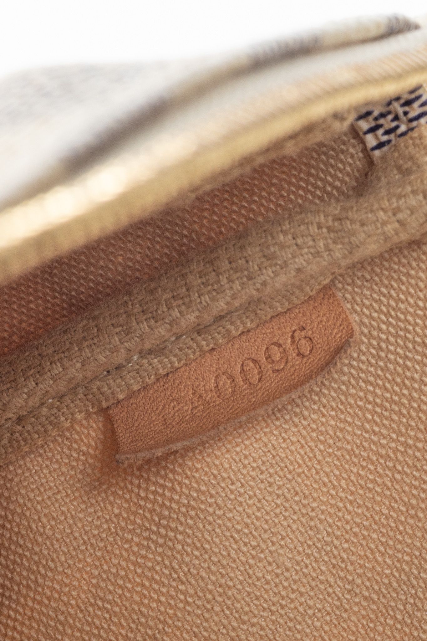 Louis Vuitton Louis Vuitton Damier Azur Canvas Pochette Accessoires Size ONE SIZE - 11 Thumbnail