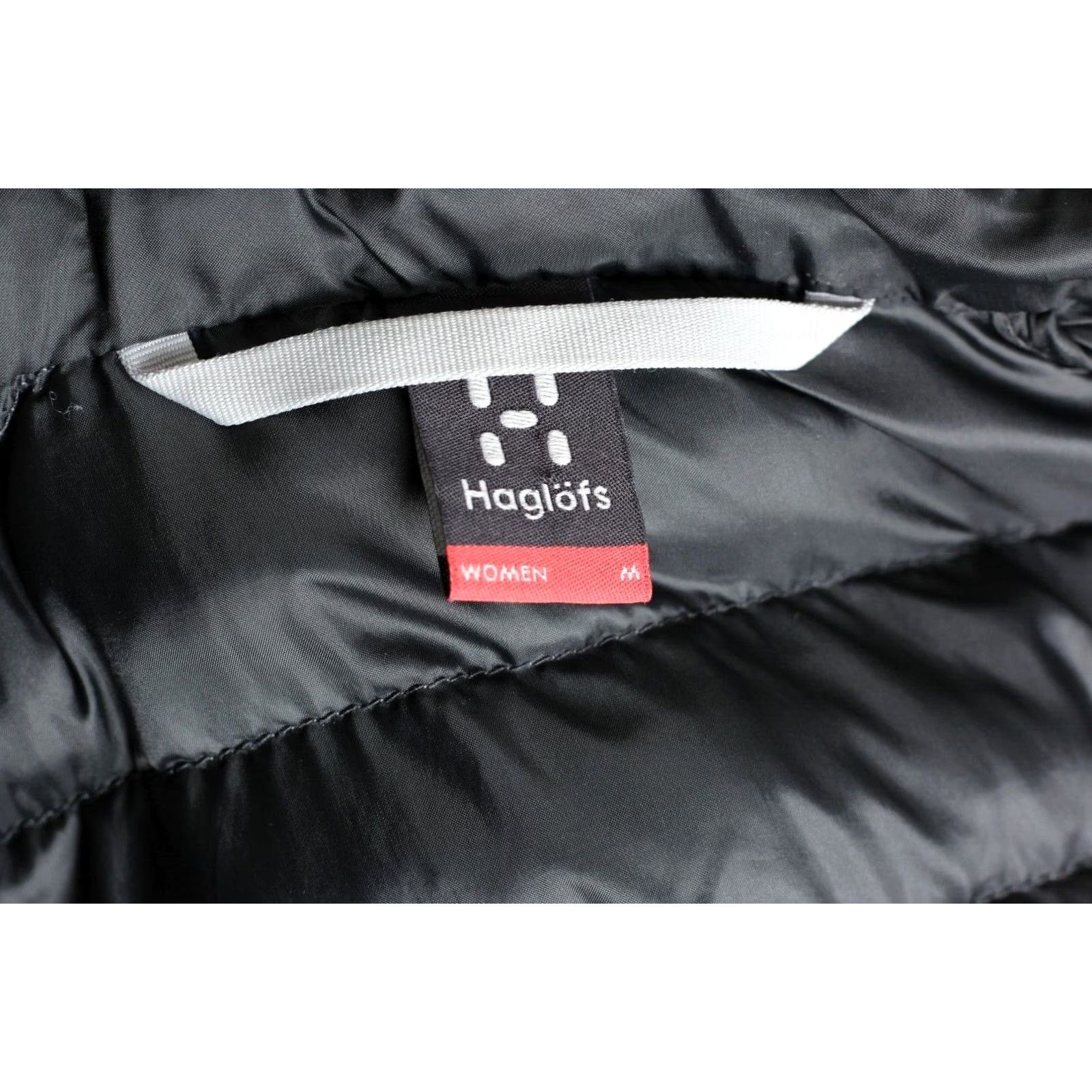 Vintage Haglöfs Essens Mimic Hooded Lightweight Jacket Women M Grey Hiking, Casual, Travel, Quilted, All Seasons Mens Womens Bags & Accessories Size M / US 6-8 / IT 42-44 - 6 Thumbnail