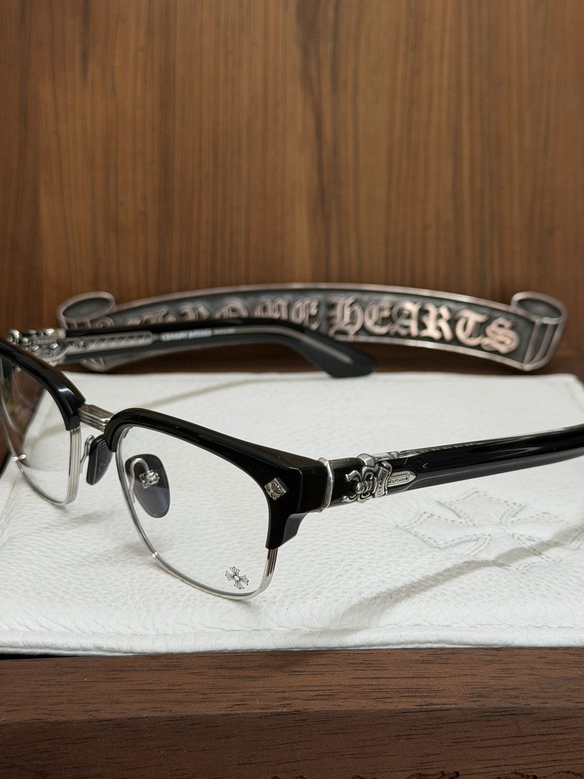 Chrome Hearts Chrome Hearts FISH MITTEN Glasses | Grailed