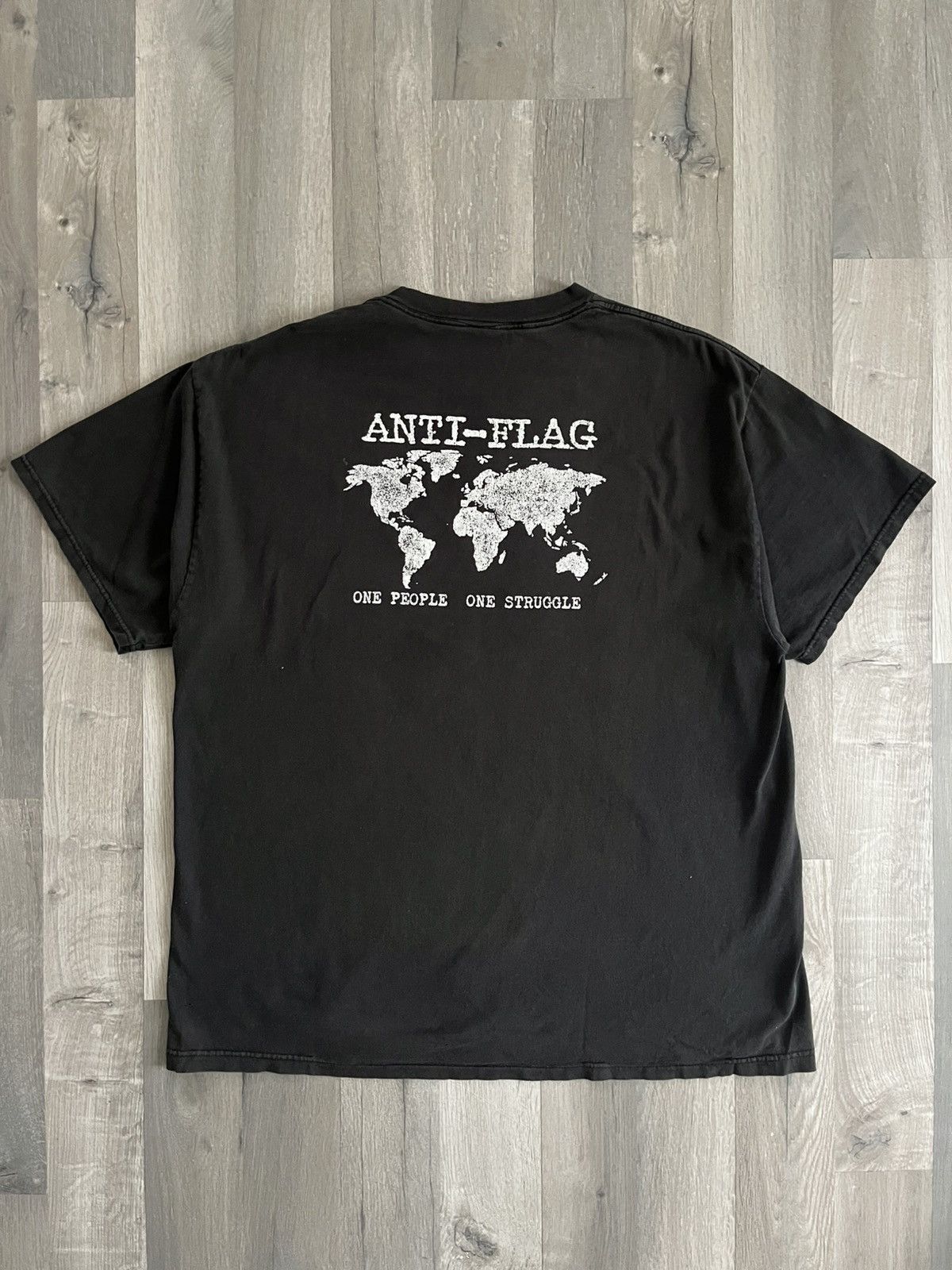 Vintage Vintage Anti Flag Faded “One People, One Struggle” Tee Size US XL / EU 56 / 4 - 2 Thumbnail