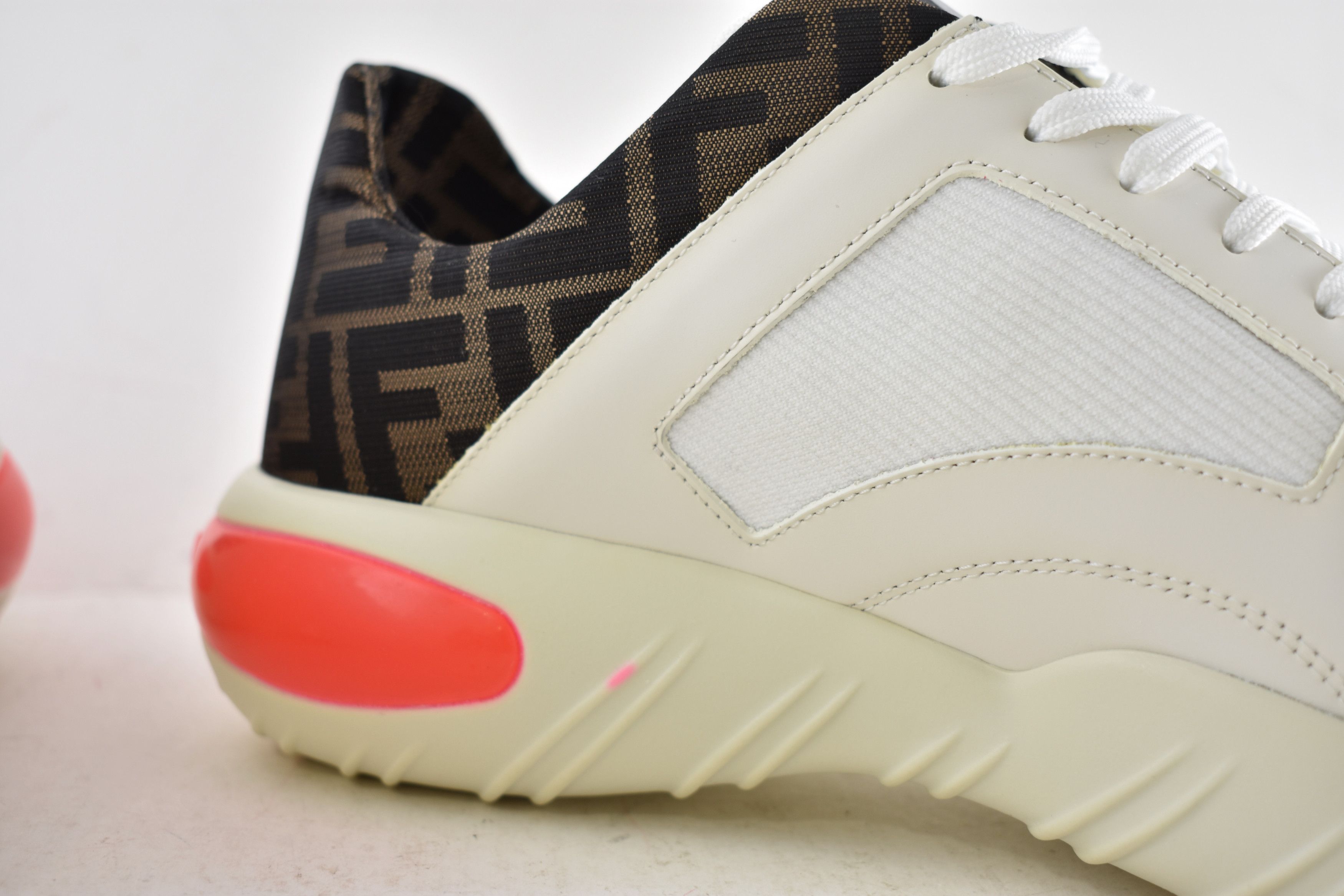 Fendi Fendi FF Tec Fabric Logo Sneaker Flat Trainer UK 9.5 US 10.5 Size US 10.5 / EU 43-44 - 13 Thumbnail