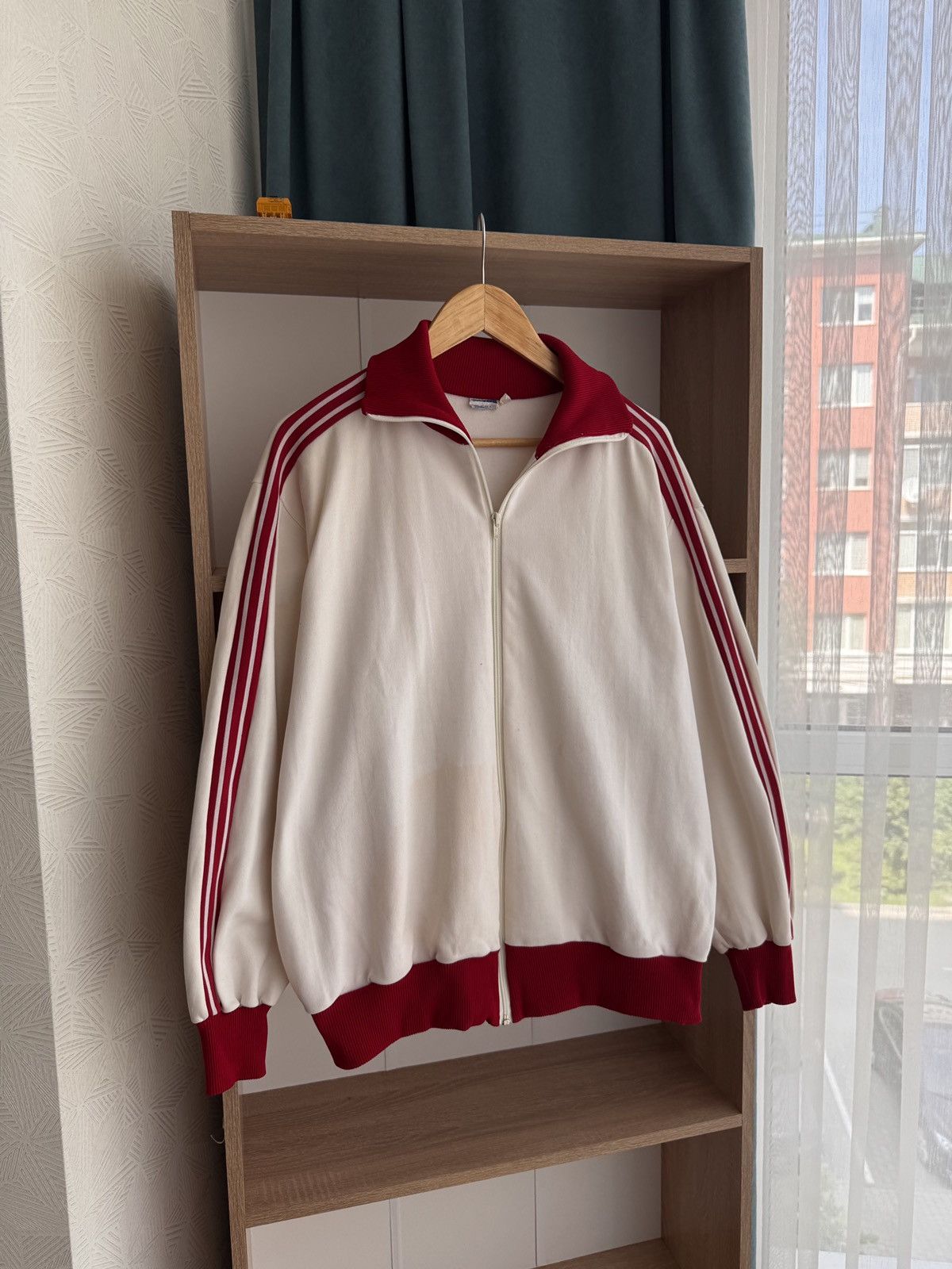 Adidas × Japanese Brand × Vintage Vintage Adidas Beige Streetwear Made in Yugoslavia Jacket Size US S / EU 44-46 / 1 - 4 Thumbnail