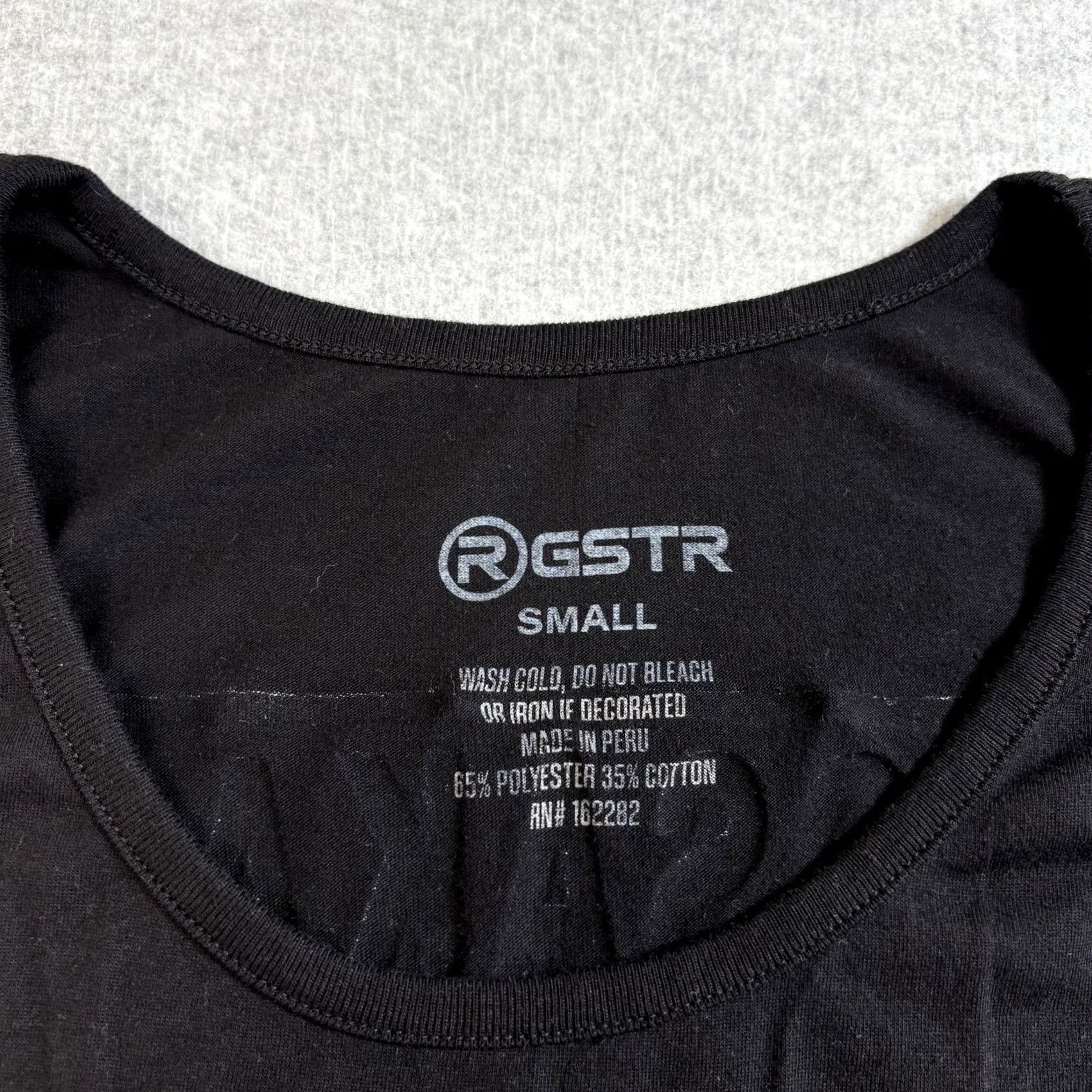 Vintage RGSTR Tank Top Shirt Mens Small Black Osaka Kyoto Tokyo Japan Cherry Blossom Graphic Print Sleeveless Crew Neck Size US S / EU 44-46 / 1 - 3 Thumbnail
