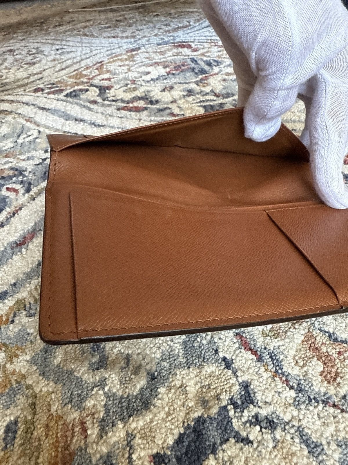 Louis Vuitton Louis Vuitton Long Brazza LIKE NEW Size ONE SIZE - 2 Thumbnail