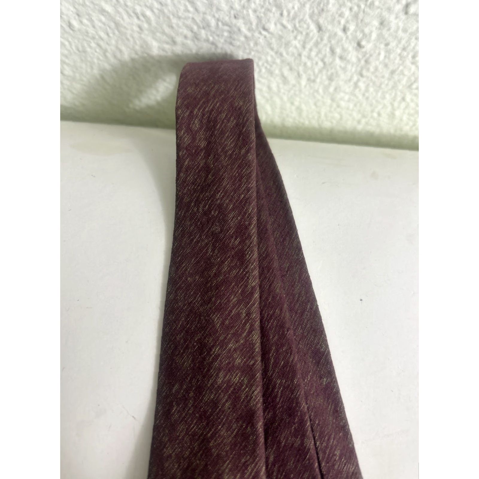 Vintage VINTAGE Tussah Silk Necktie Burgundy Gold Skinny Tie Size ONE SIZE - 4 Thumbnail
