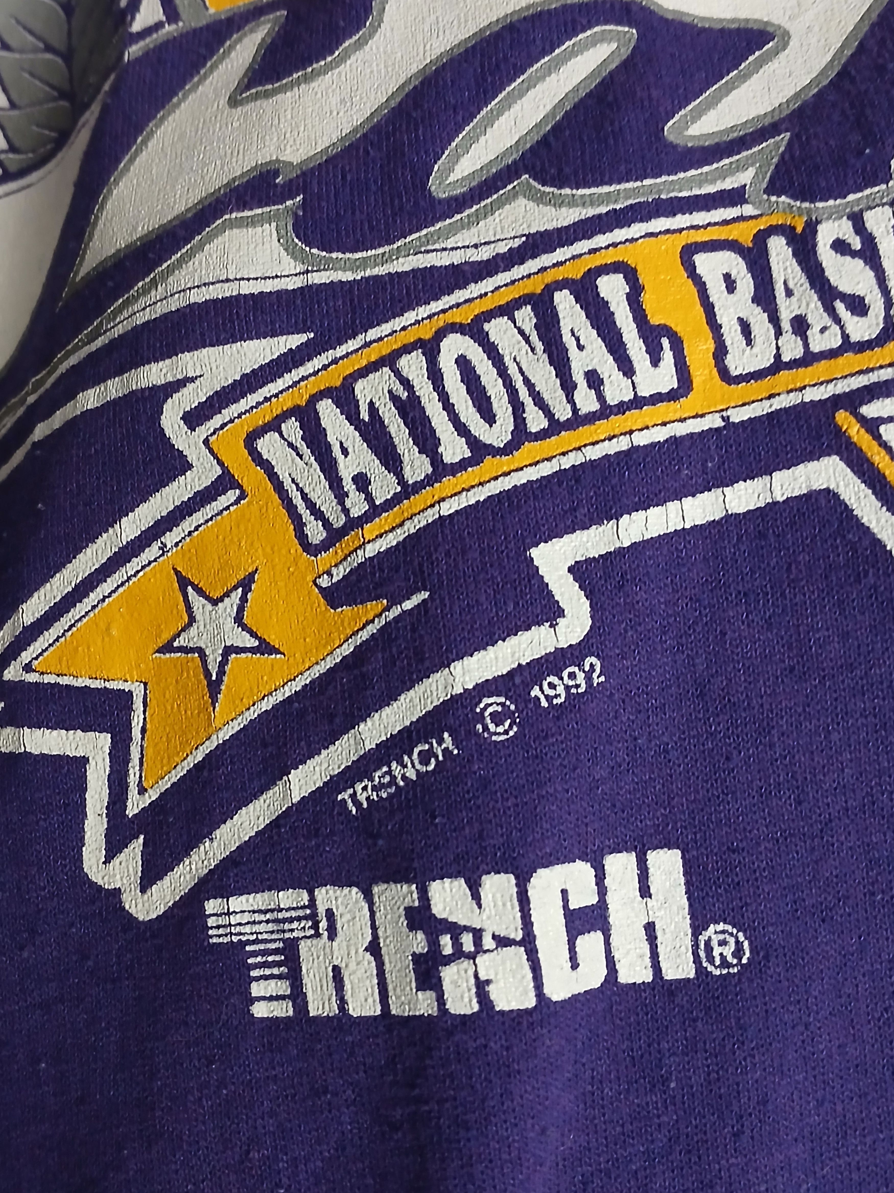 NBA Vintage NBA Los Angeles Lakers Basketball T-Shirt Size US XL / EU 56 / 4 - 4 Thumbnail