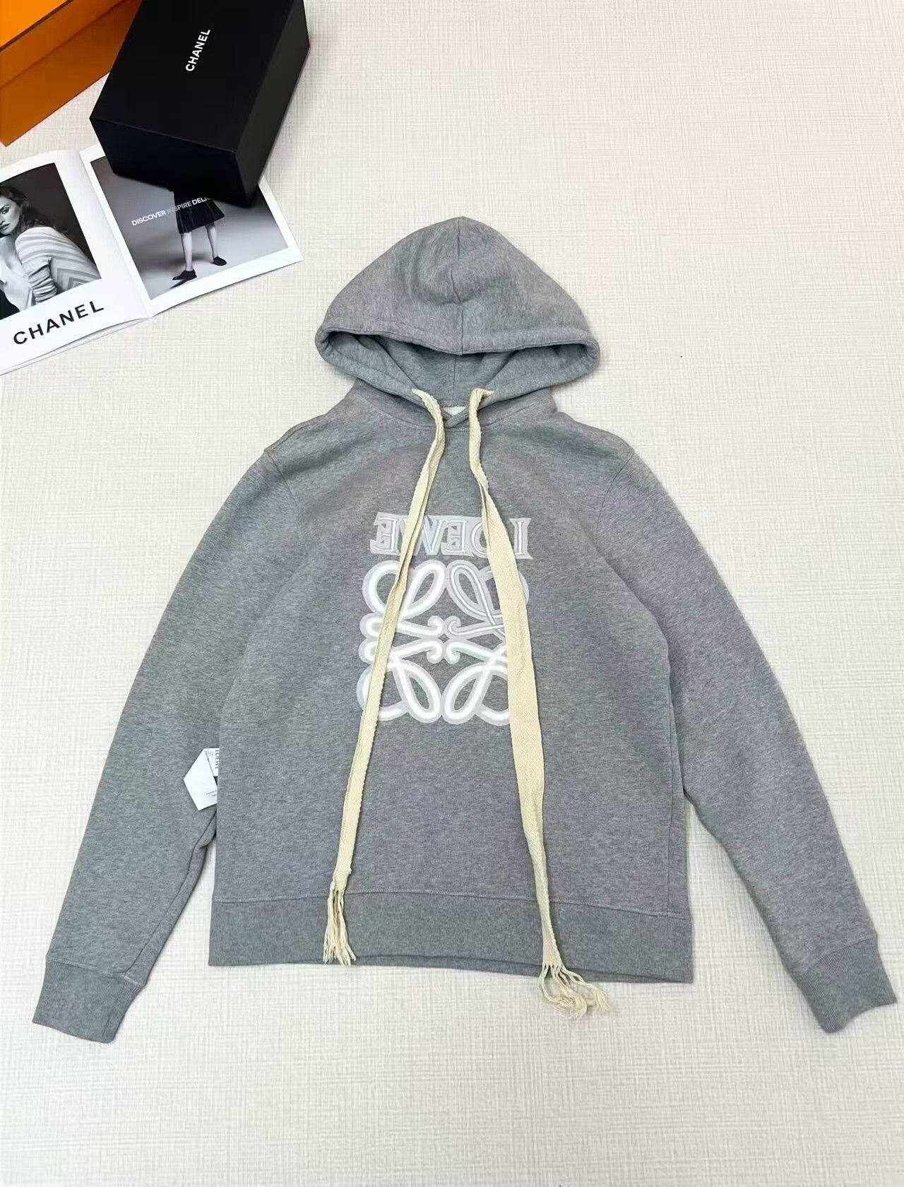 Loewe gray Loewe embroidered logo hoodie size M Size US M / EU 48-50 / 2 - 2 Thumbnail