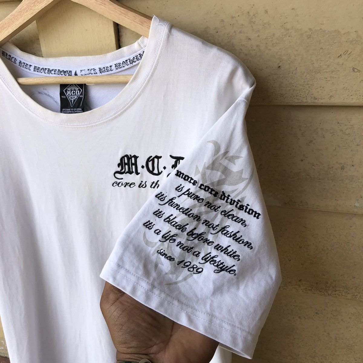 Japanese Brand MCD More Core Division Embroided Tshirt Size US XL / EU 56 / 4 - 6 Thumbnail
