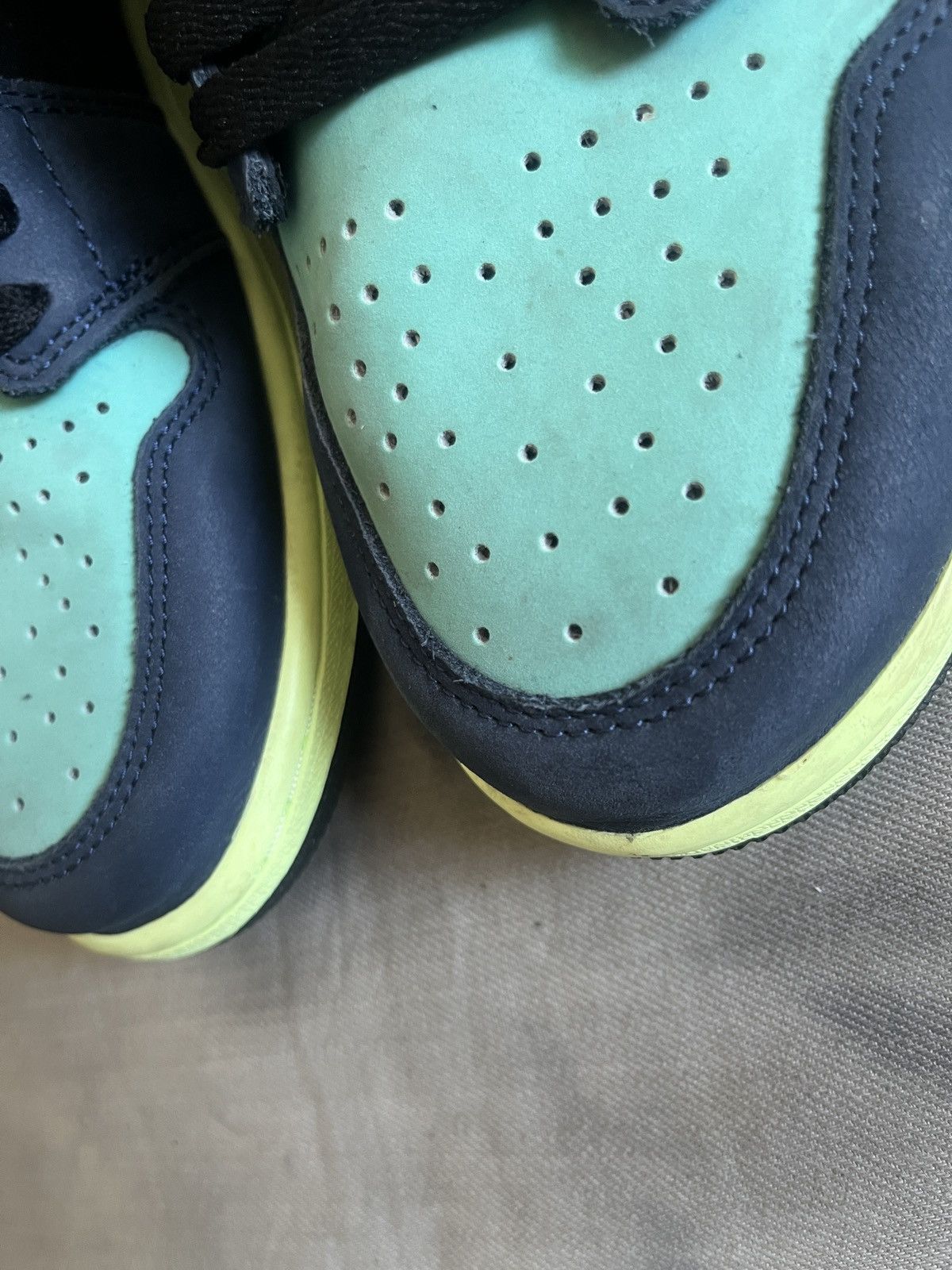 Jordan Brand × Nike Air Jordan 1 Retro High “Tokyo Bio Hack” Size US 10 / EU 43 - 13 Thumbnail