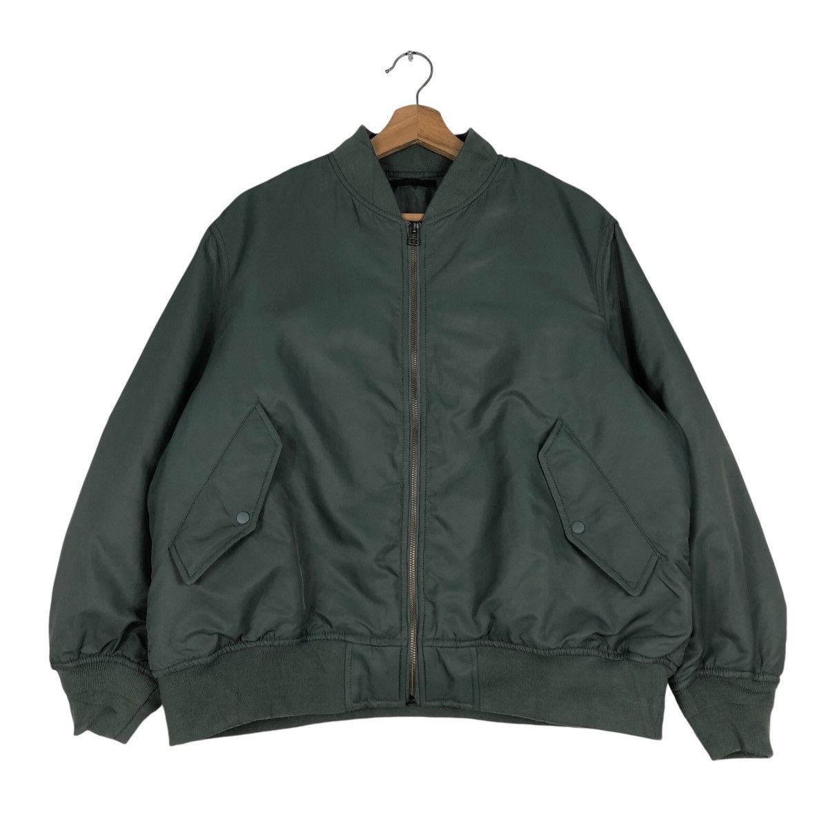 Japanese Brand 📌Vintage Riot Riot Bomber Jacket Fly Uniqlo Japan Size US XL / EU 56 / 4 - 2 Thumbnail