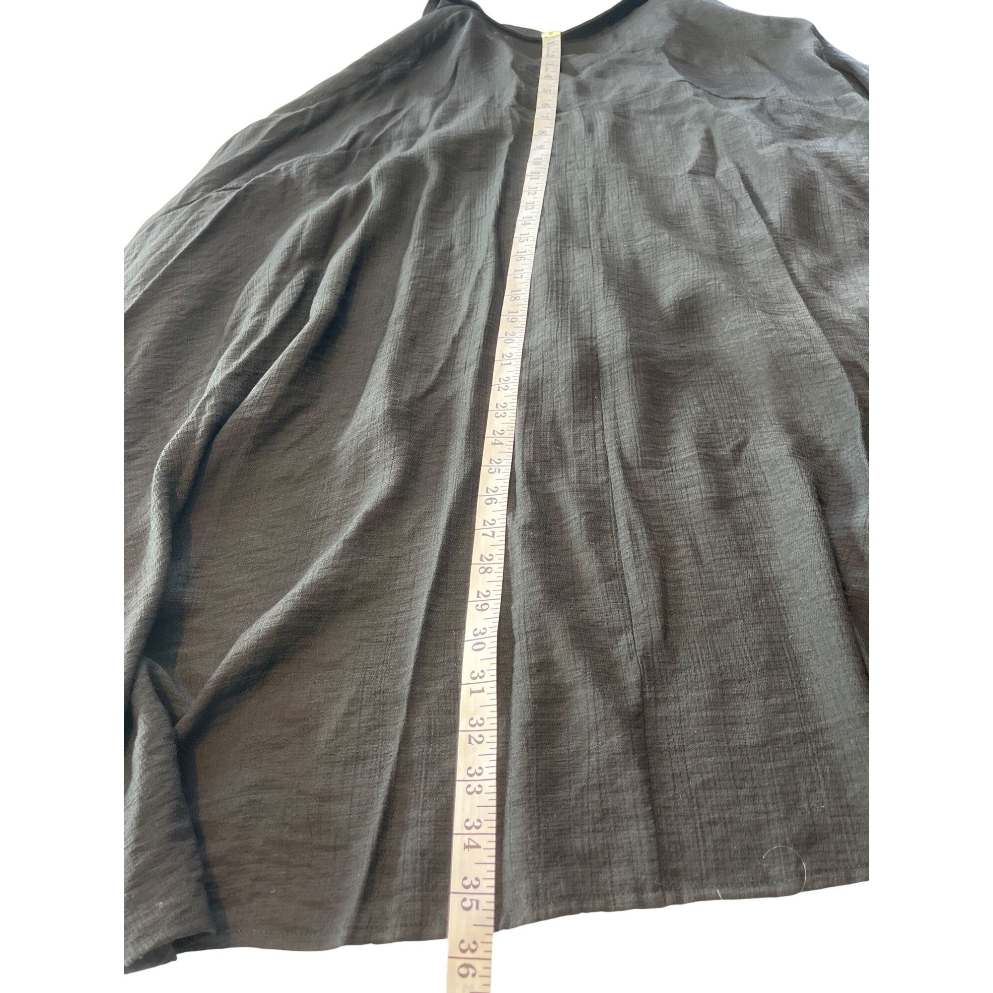Vintage Striking Black Oversized Button-Up Blouse W/ Unique Draped S Size M / US 6-8 / IT 42-44 - 7 Thumbnail