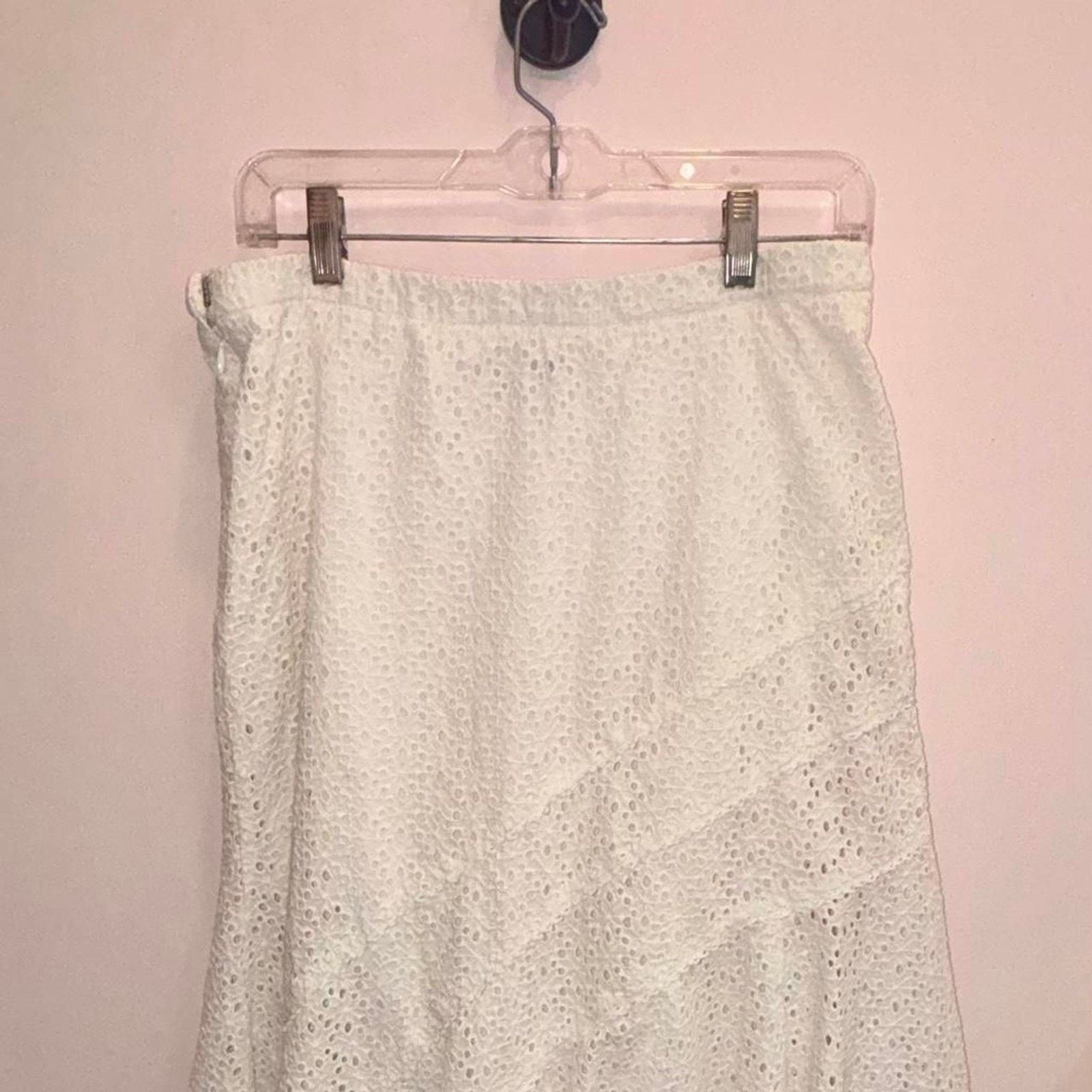 Coldwater Creek Coldwater Creek White Eyelet Flared Midi Skirt Size M Size 30" / US 8 / IT 44 - 6 Thumbnail