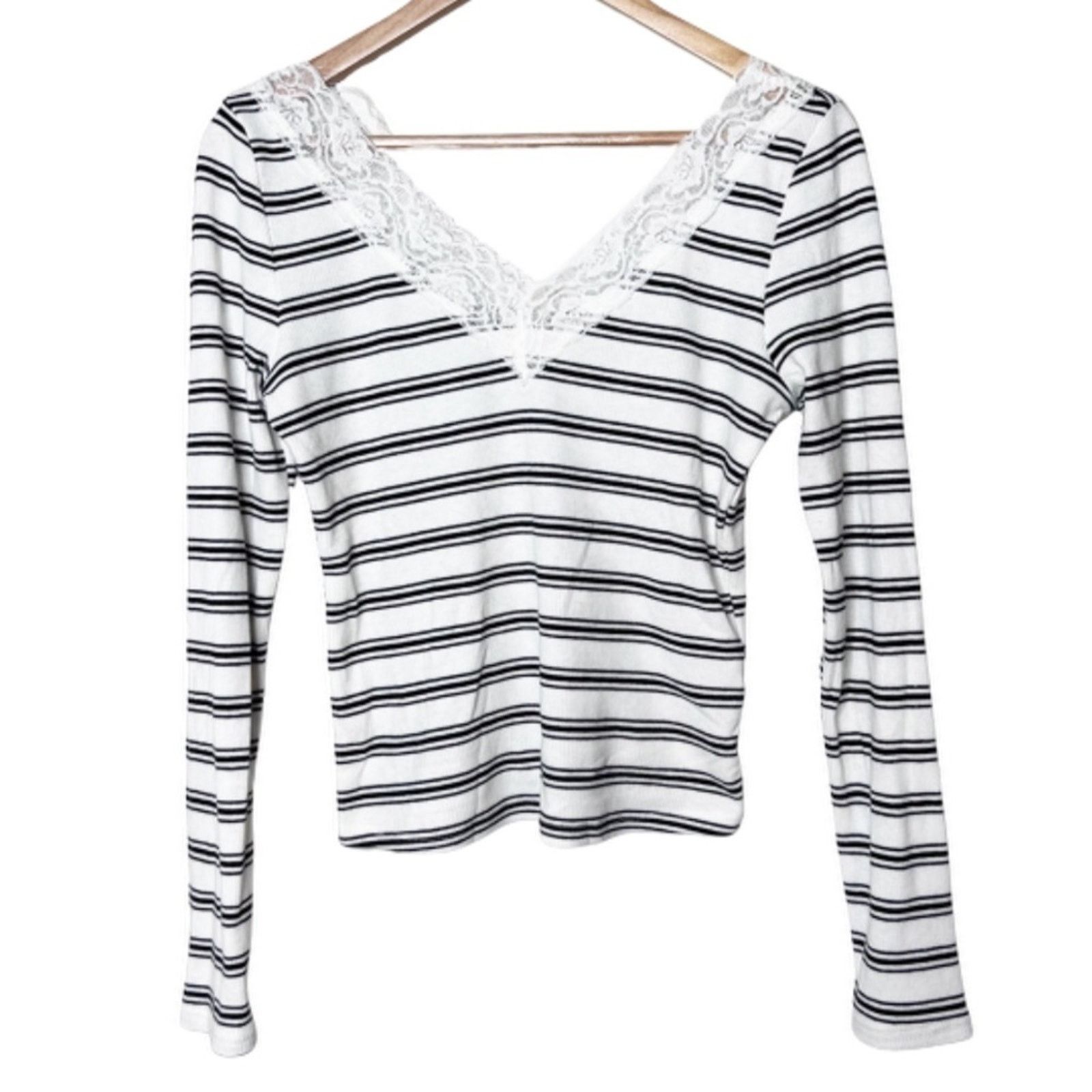 Other Heart & Hips Black & White Striped Lace Ribbed Crop Blouse Size L / US 10 / IT 46 - 9 Thumbnail