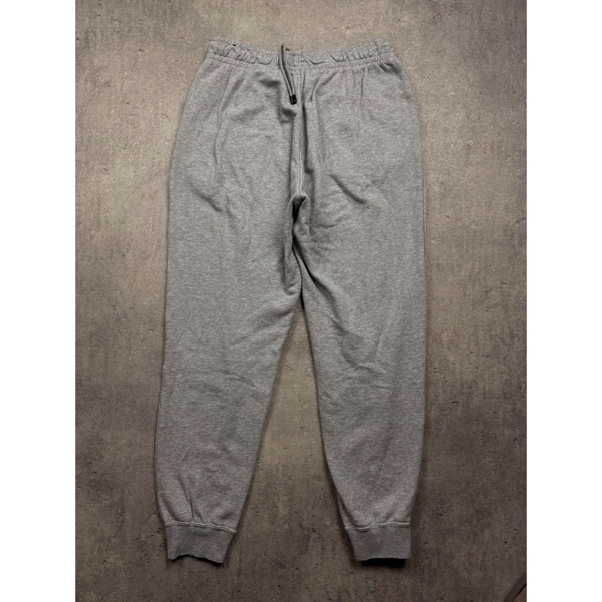Nike Nike Men's Sportswear Club Fleece Joggers – Grey Heather – S Size US 30 / EU 46 - 4 Thumbnail