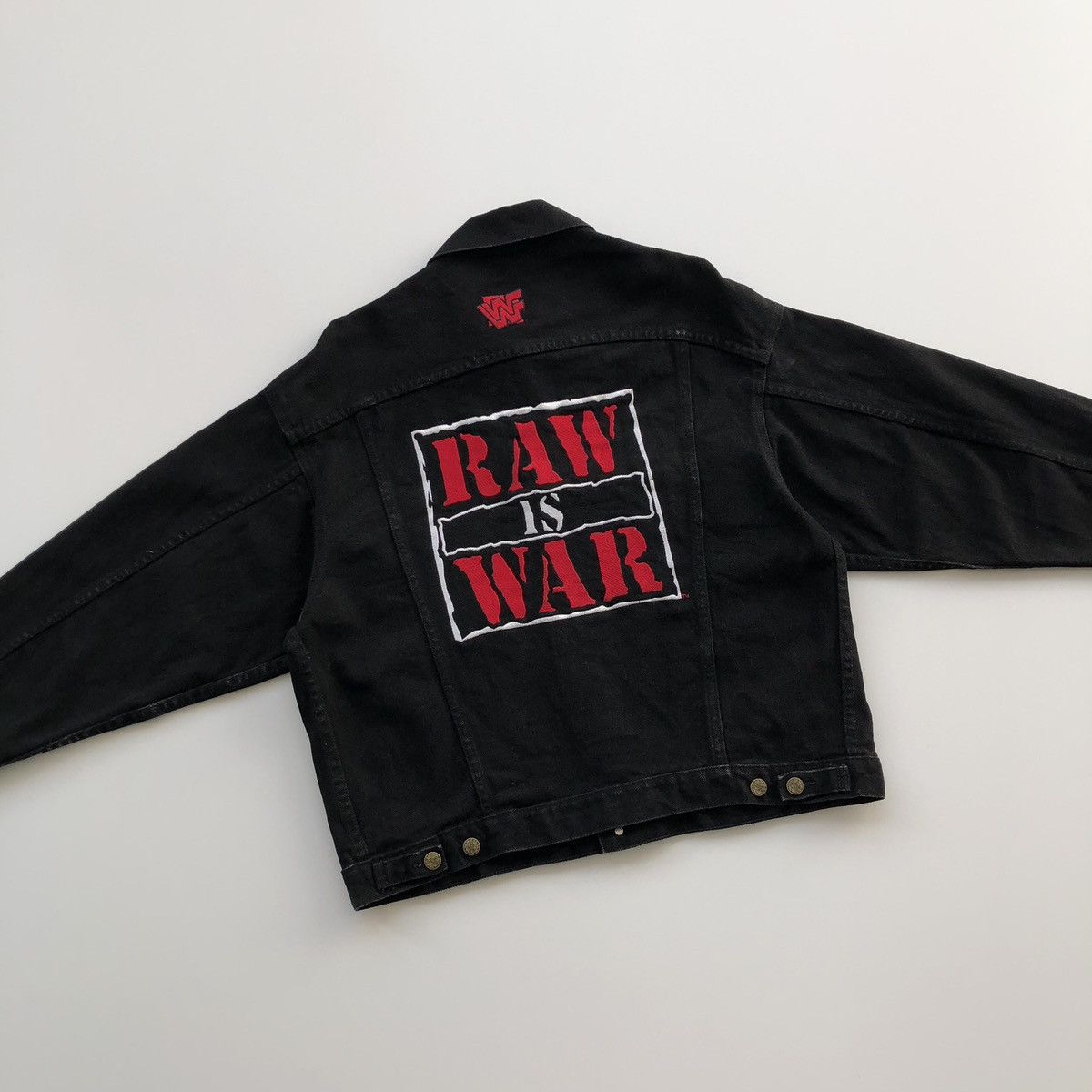 WWF WWF Raw is War 1993 War Zone Vintage Denim Washed Jacket WWE Size US M / EU 48-50 / 2 - 15 Thumbnail
