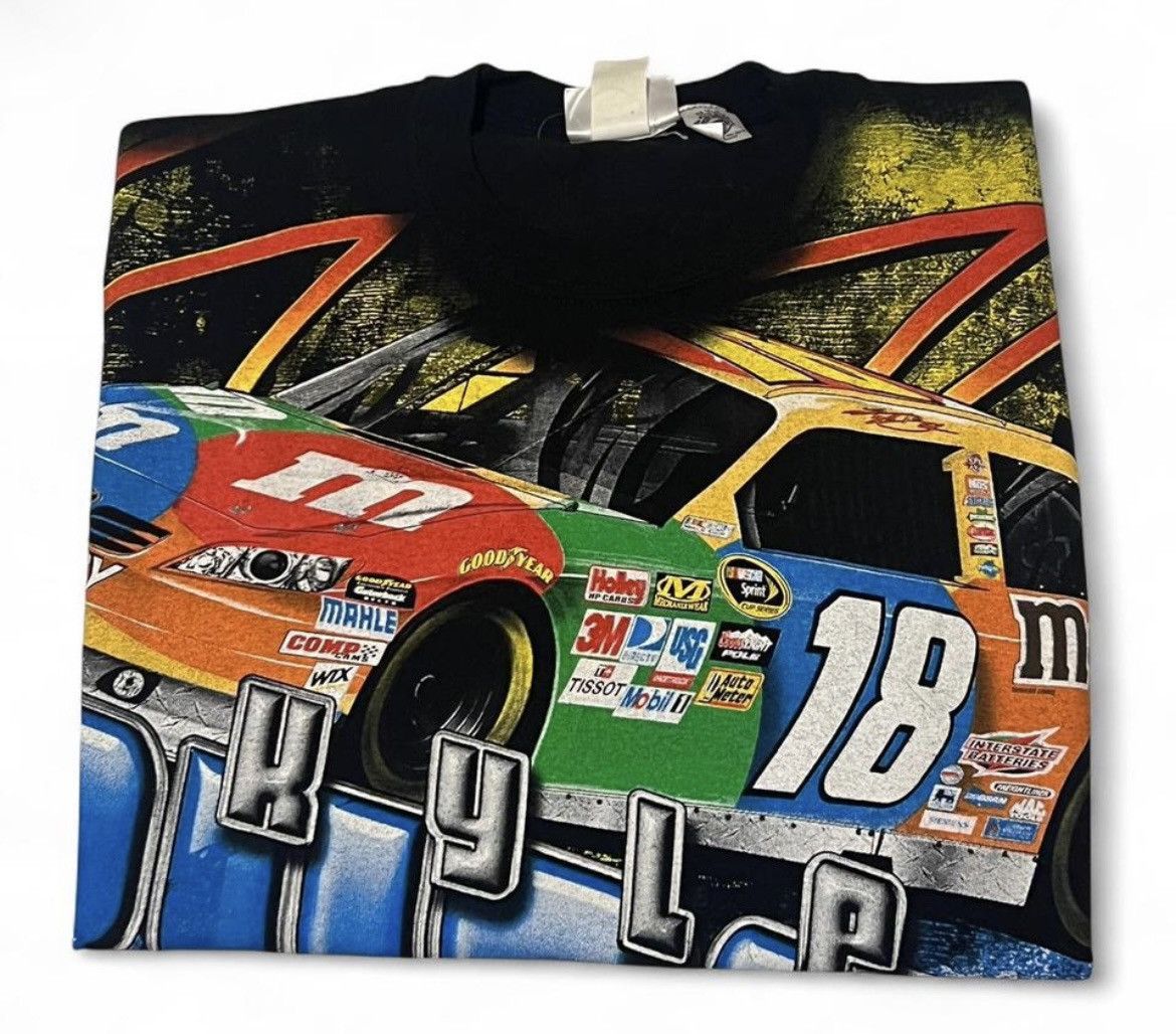 NASCAR 2010 Kyle Busch AOP Nascar Tee Size US XL / EU 56 / 4 - 6 Thumbnail