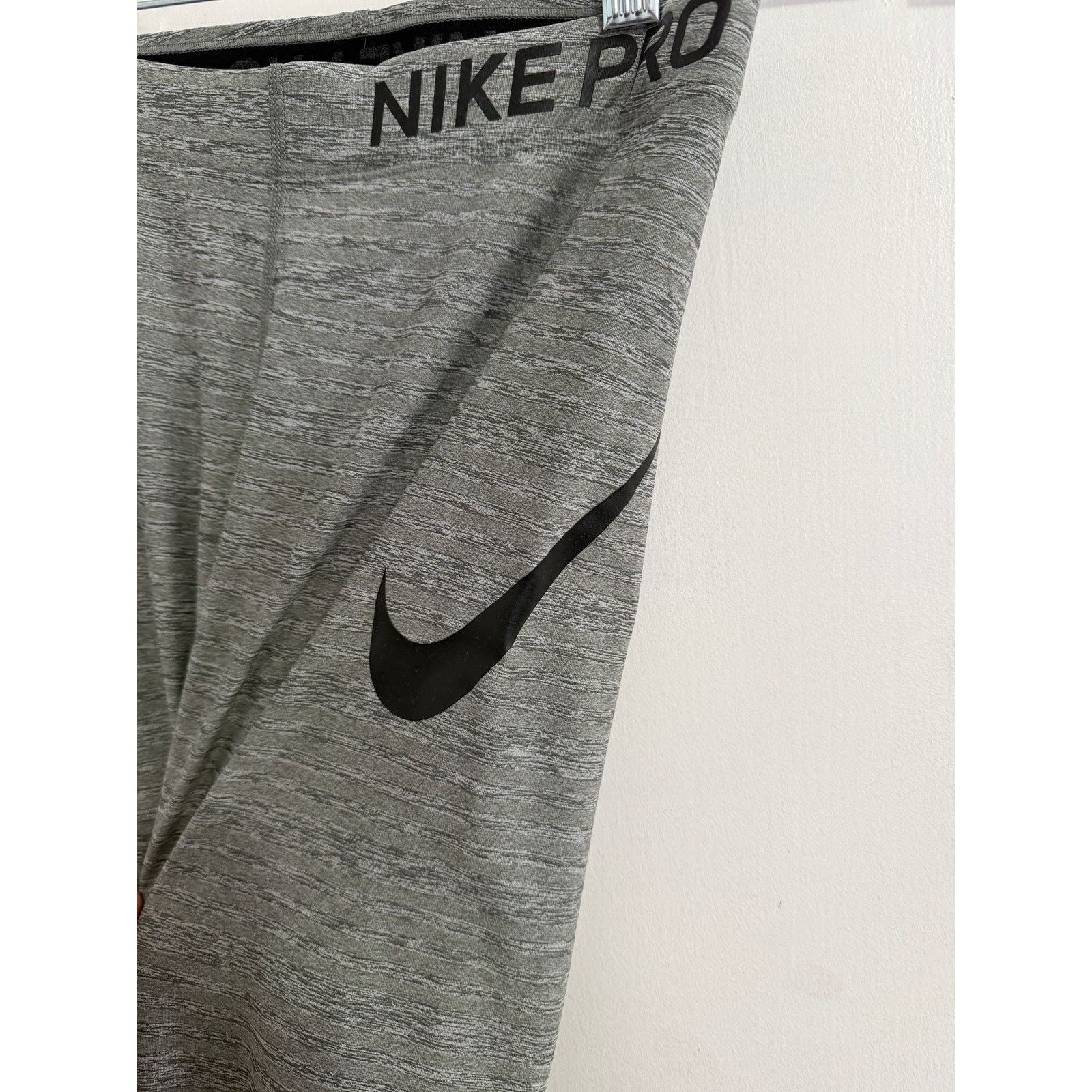 Nike Nike Pro Dri-Fit Compression Leggings Size XS Size 26" / US 2 / IT 38 - 3 Thumbnail