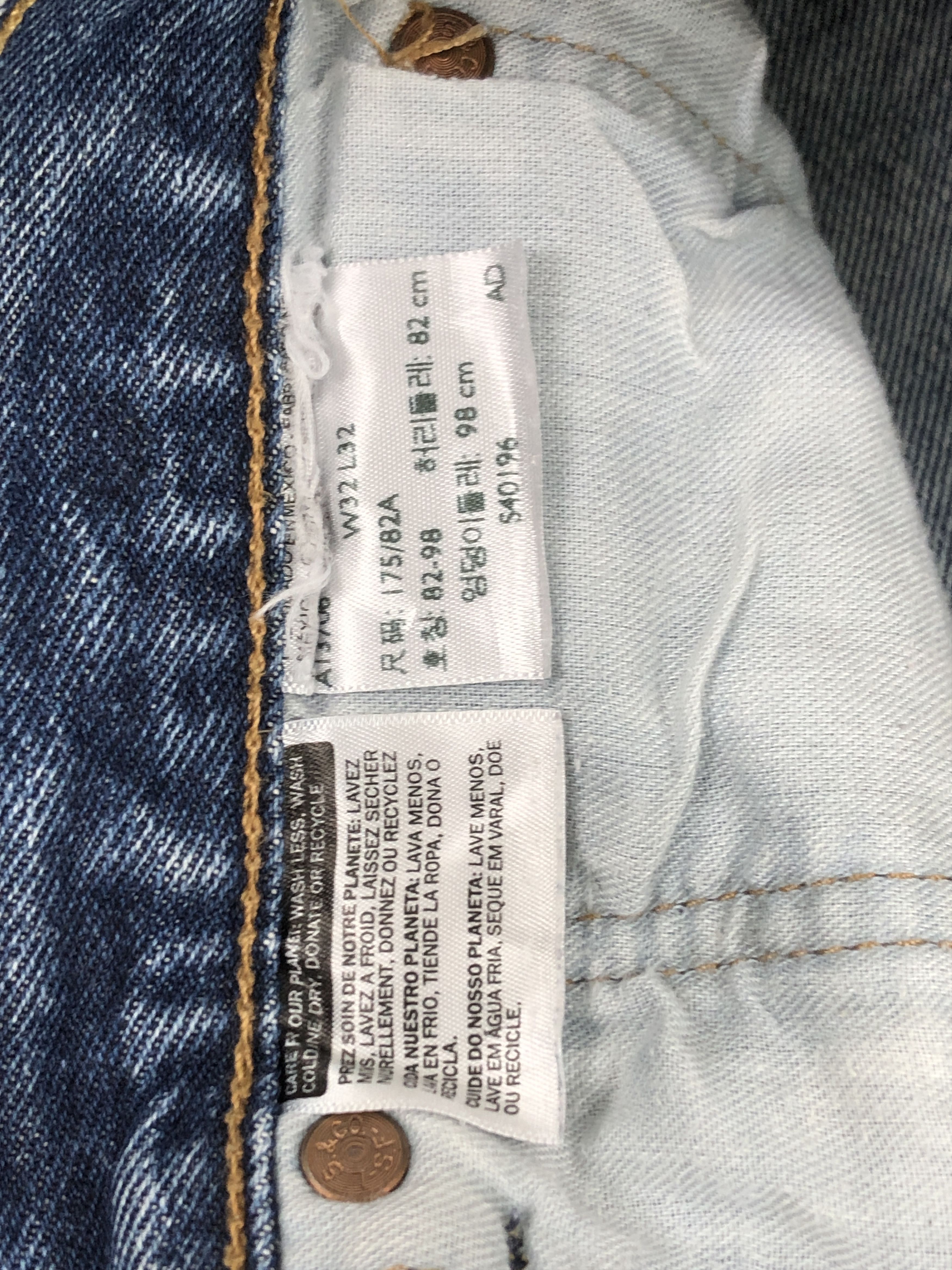 Levi's × Vintage Distressed Vintage Levi's 501 Blue Jeans Size US 32 / EU 48 - 9 Thumbnail