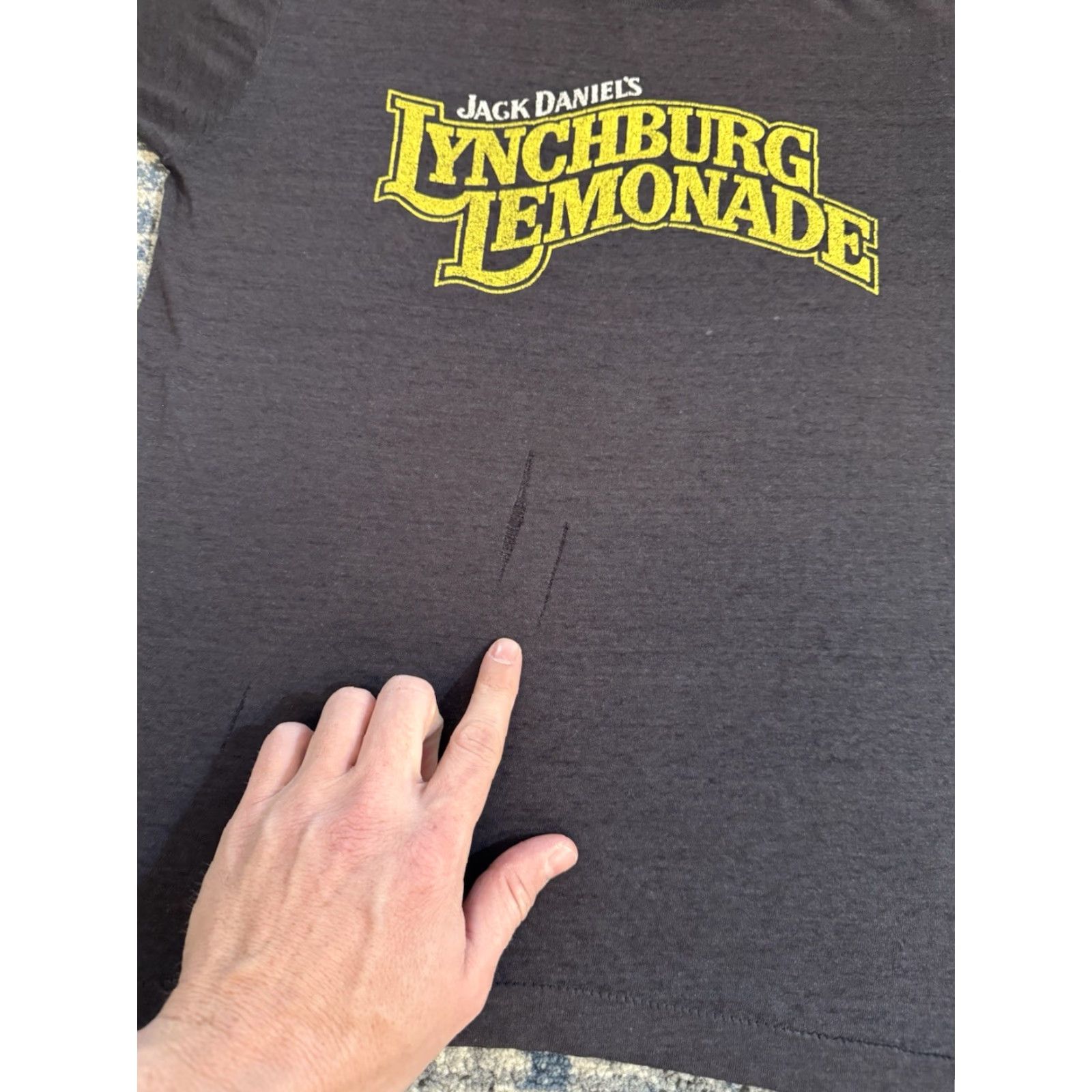 Vintage VINTAGE Jack Daniel’s Lynchburg Lemonade T Shirt Tennessee Whiskey Drink Short Sleeve Crew Neck L Black 80s Mens T-Shirt Size US L / EU 52-54 / 3 - 6 Thumbnail