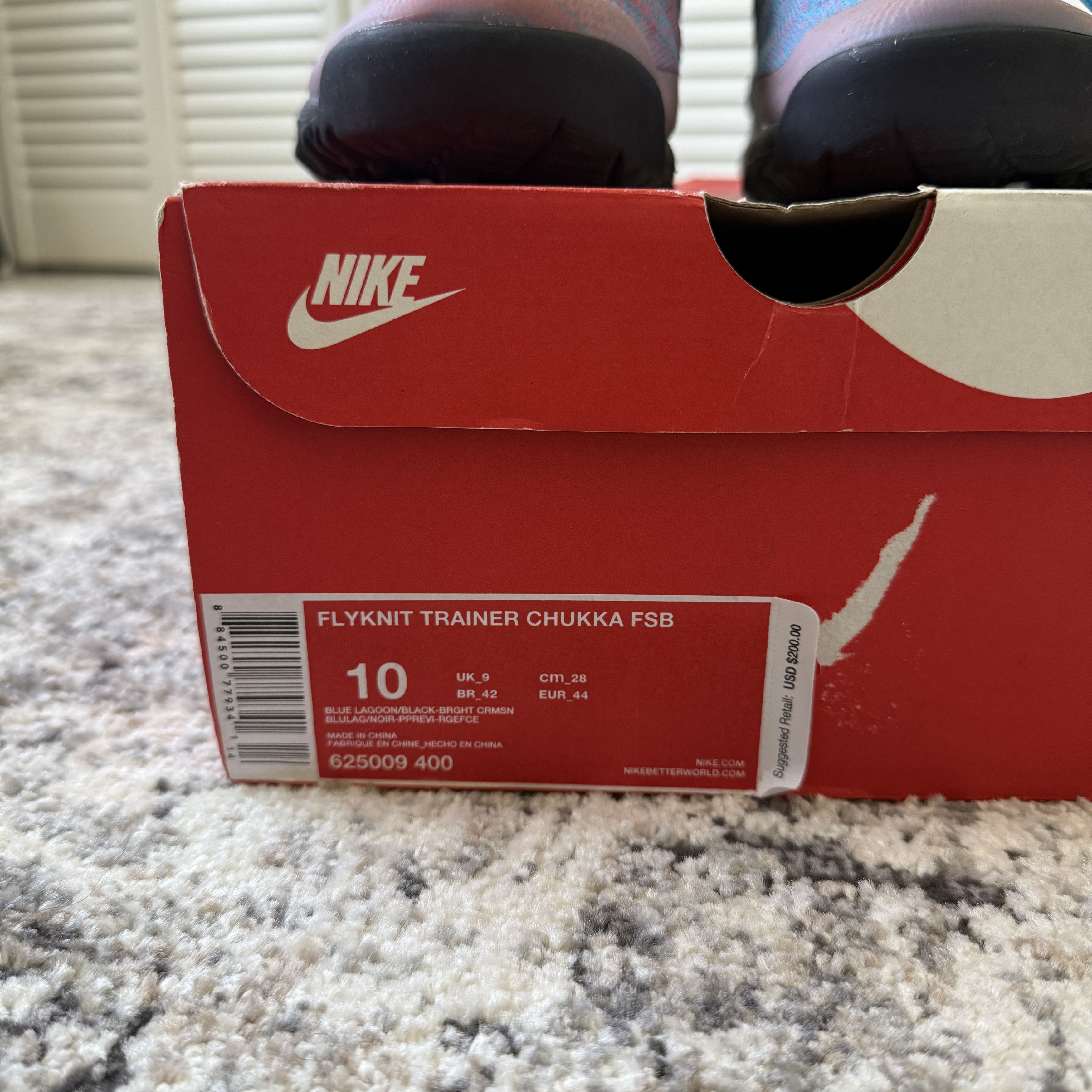 Nike Flyknit Trainer Chukka SFB Size US 10 / EU 43 - 6 Thumbnail
