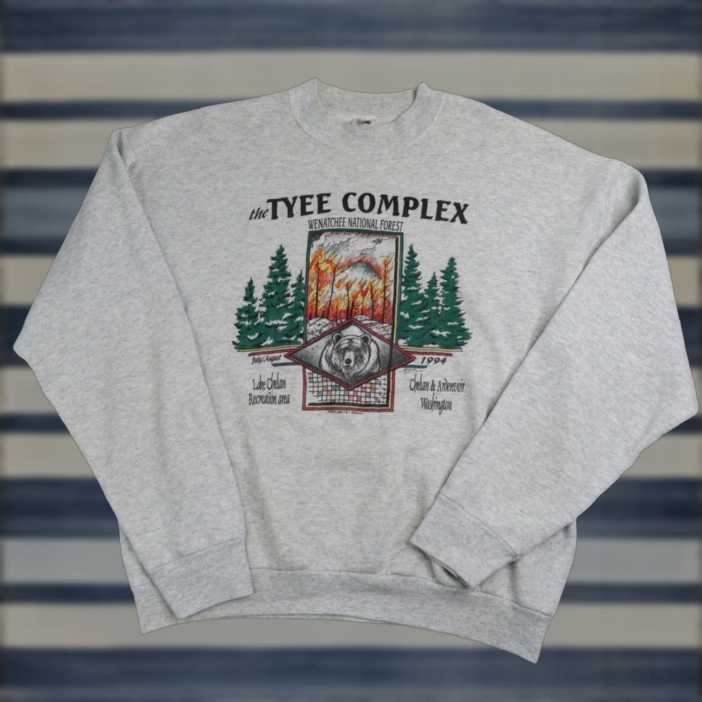 Vintage VINTAGE 1994 Wenatchee National Forest Tyee Complex Fire XL Sweatshirt Gray Mens XL Sweatshirt Size US XL / EU 56 / 4 - 1 Thumbnail