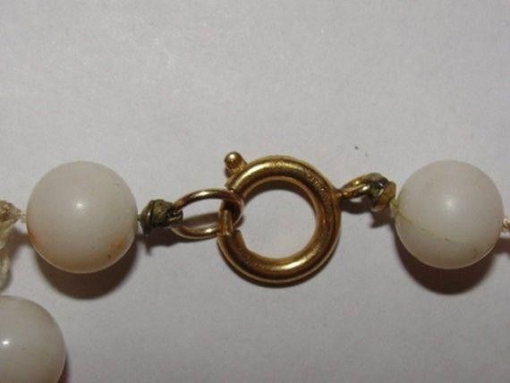 Designer Gorgeous Angel Skin Coral Bead Necklace Size ONE SIZE - 3 Thumbnail
