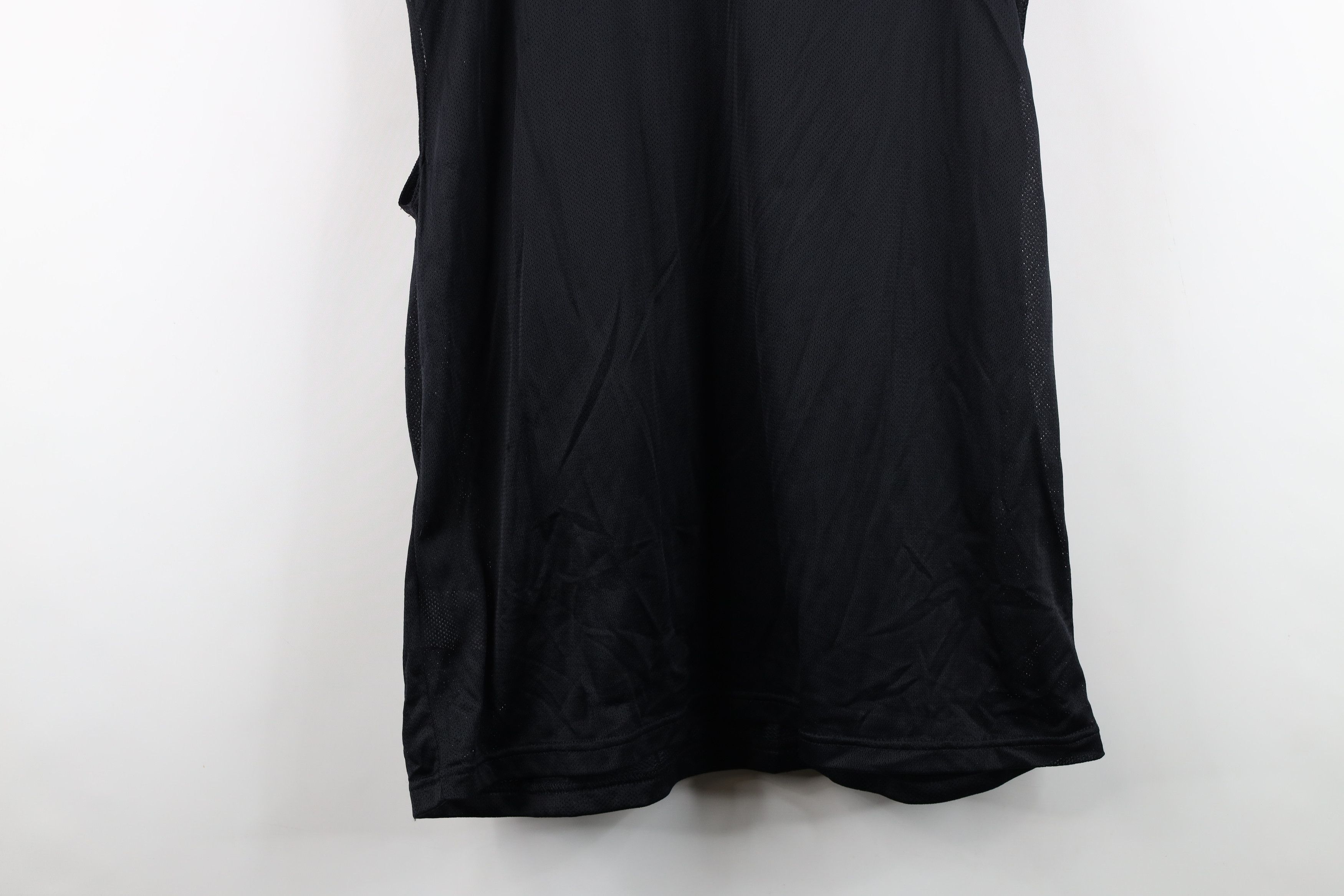 Nike Vintage 90s Nike Mini Swoosh Sleeveless Muscle T-Shirt USA Size US XL / EU 56 / 4 - 15 Thumbnail