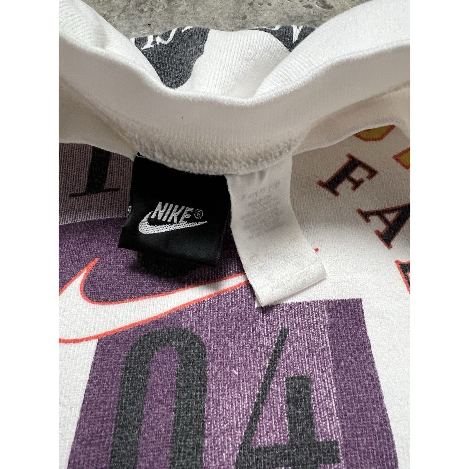 Nike Rare Vintage 90’s Nike European Sales Meeting Sweatshirt Size US XL / EU 56 / 4 - 7 Thumbnail