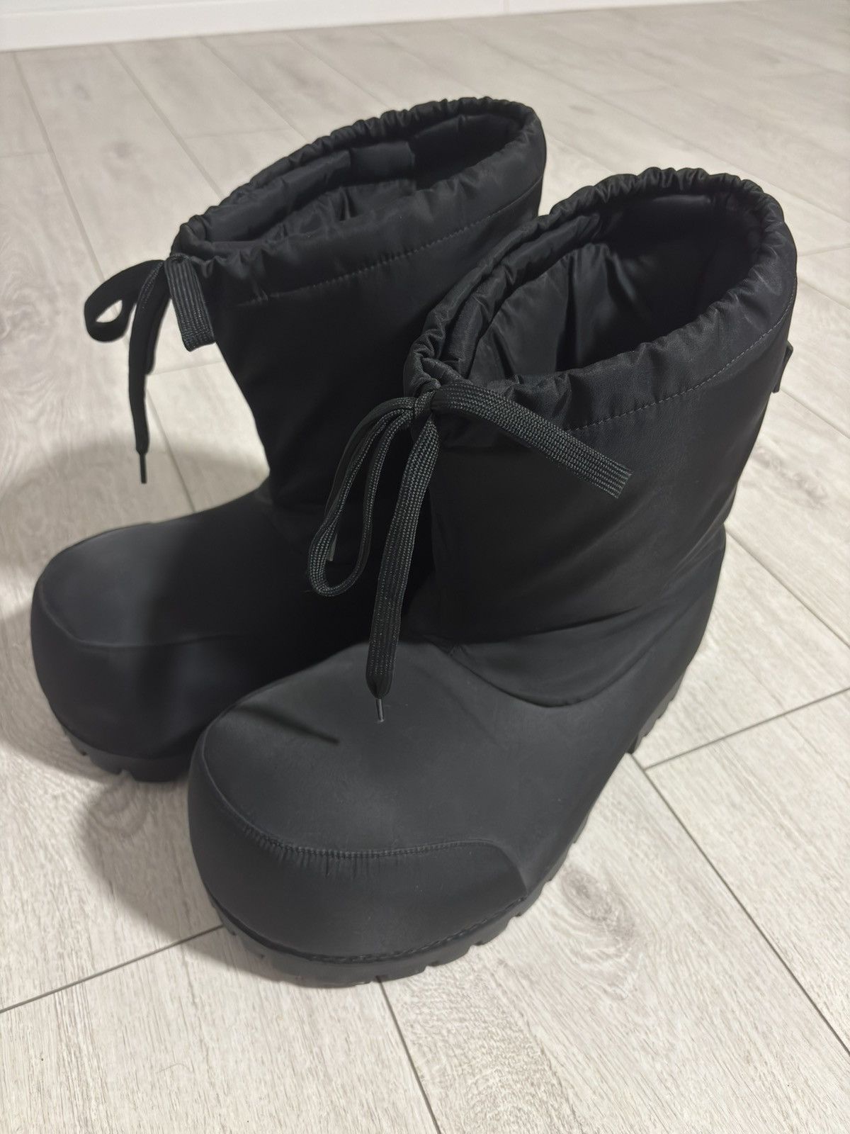 Balenciaga Balenciaga Alaska Ski Boots Size US 10.5 / EU 43-44 - 2 Thumbnail