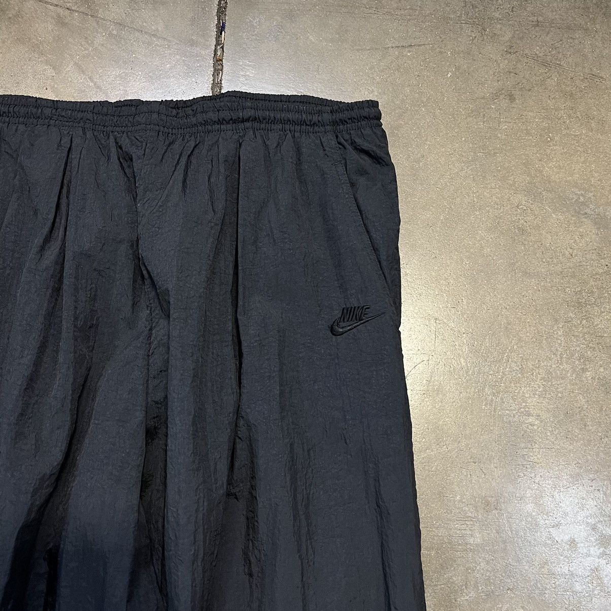 Nike × Vintage Vintage 90s Nike Windbreaker Jogger Sweatpants Mini Swoosh Size US 32 / EU 48 - 4 Thumbnail