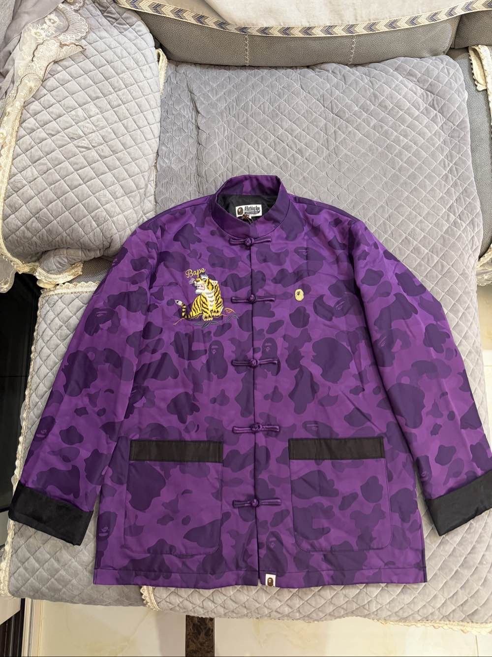 Bape A BATHING APE Tiger Embroidery Jacket Size XL Size US XL / EU 56 / 4 - 1 Thumbnail