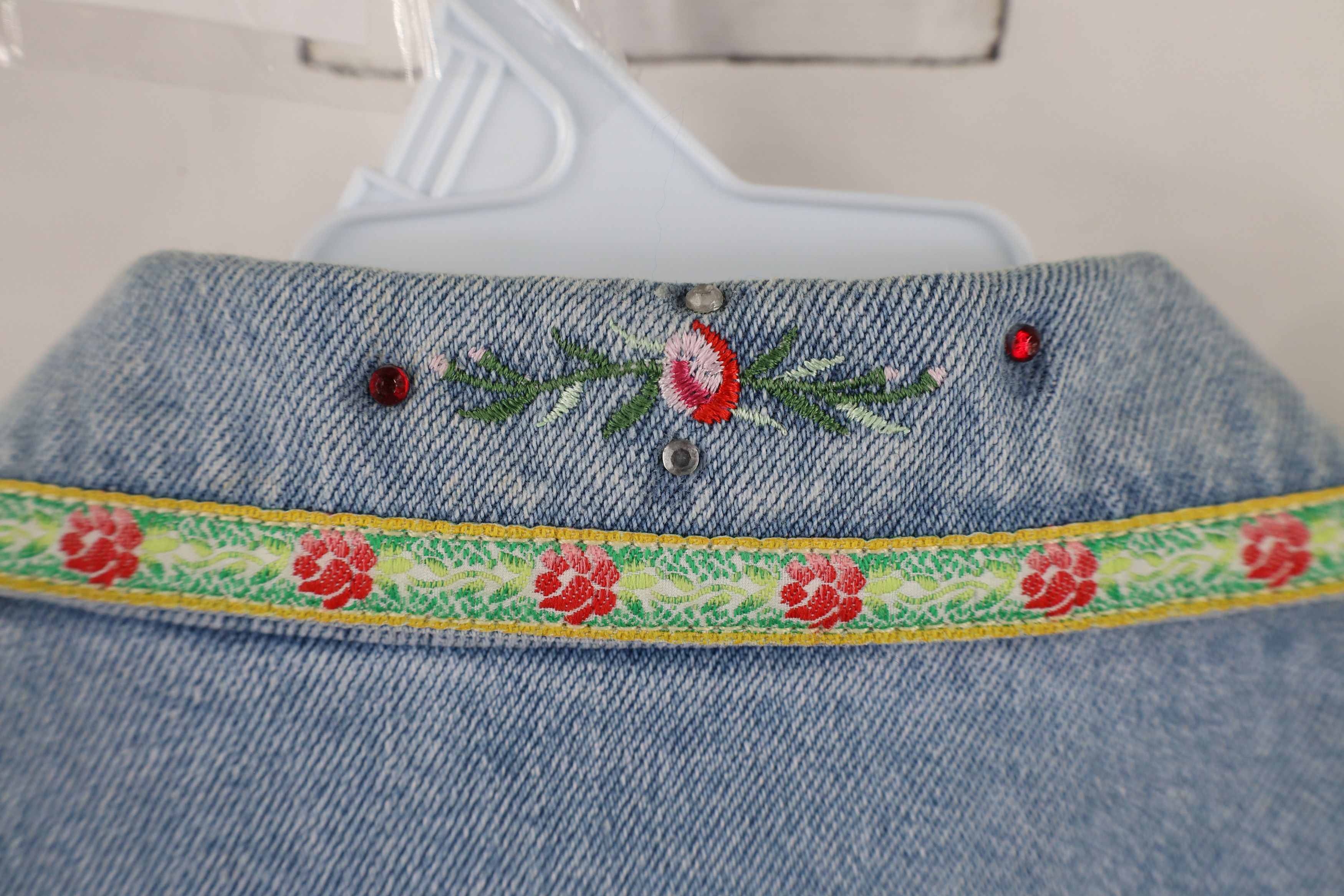 Vintage Vintage 90s Streetwear Flower Sequin Denim Jean Vest Jacket Size M / US 6-8 / IT 42-44 - 11 Thumbnail