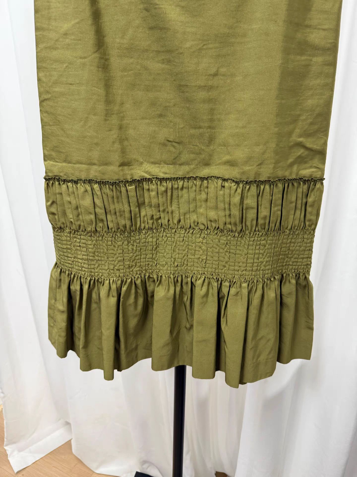 Dries Van Noten Dries Van Noten Fishtail Midi Skirt K20 Size 24" / US 00 / IT 34 - 3 Thumbnail