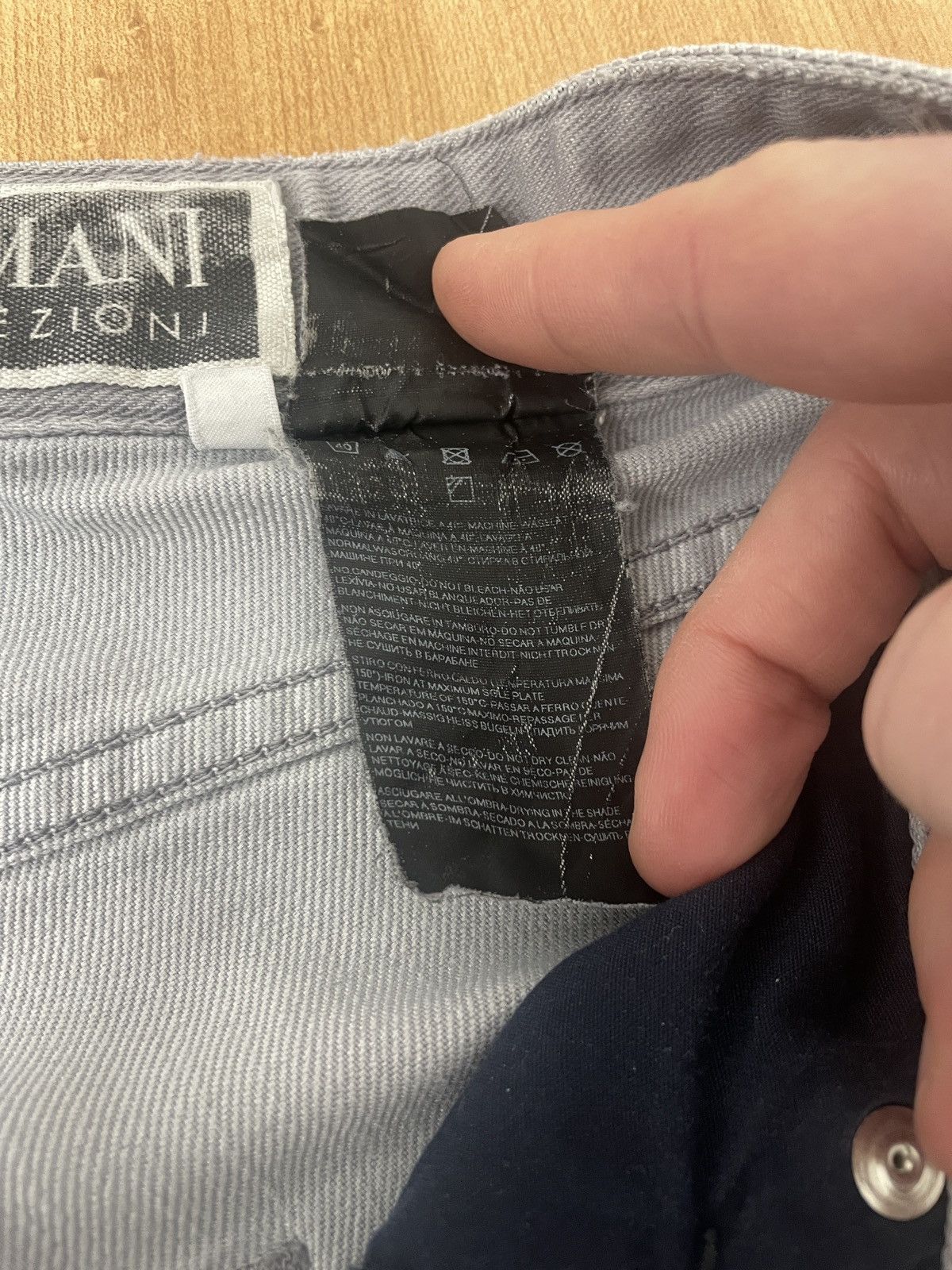Armani Collezioni Armani Collezioni J99 jeans Size US 28 / EU 44 - 6 Thumbnail