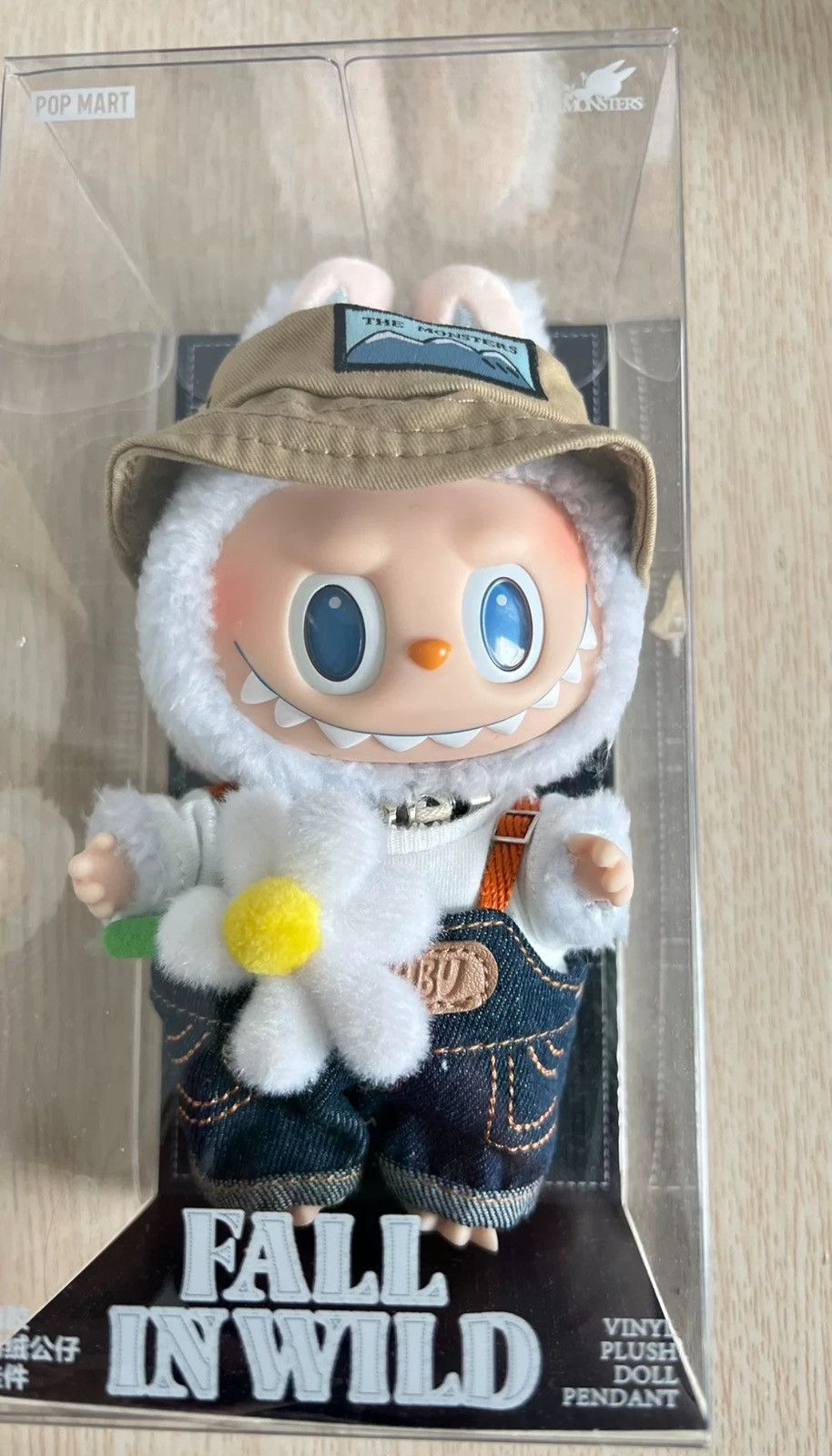 Medicom Toy POP MART THE MONSTERS Small Size Keychain Size ONE SIZE - 1 Thumbnail