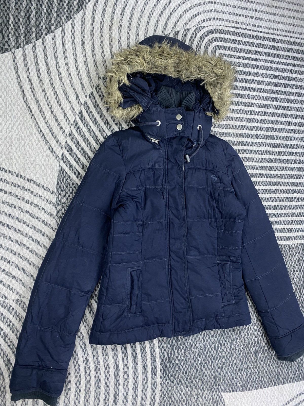 Abercrombie & Fitch Abercrombie & Fith Faux Fur Hoodie Down Jacket Size M / US 6-8 / IT 42-44 - 3 Thumbnail