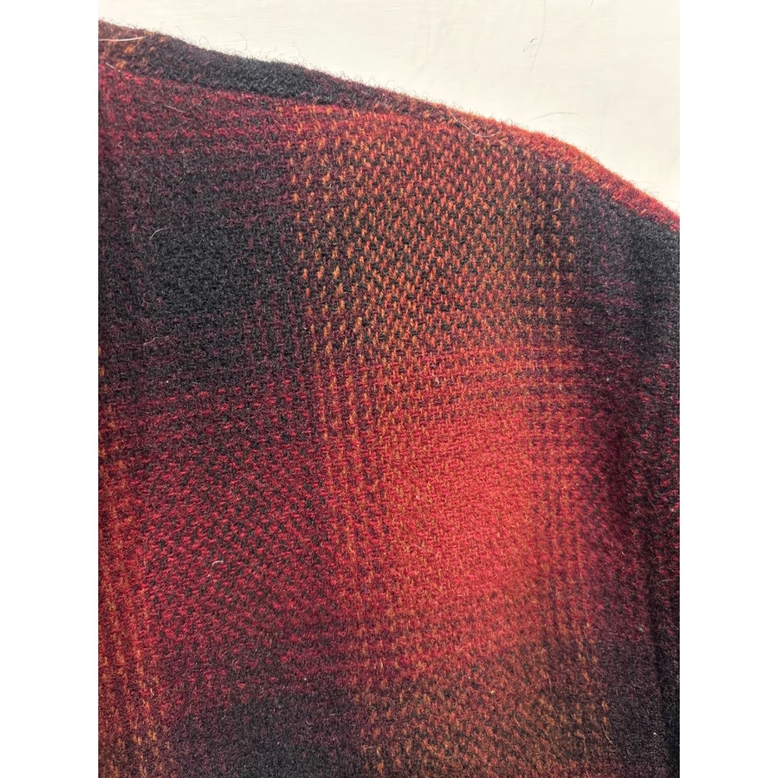 Vintage VINTAGE Woolrich 100% Wool Hunting Plaid Long Jacket Mens XL Red Size US XL / EU 56 / 4 - 4 Thumbnail