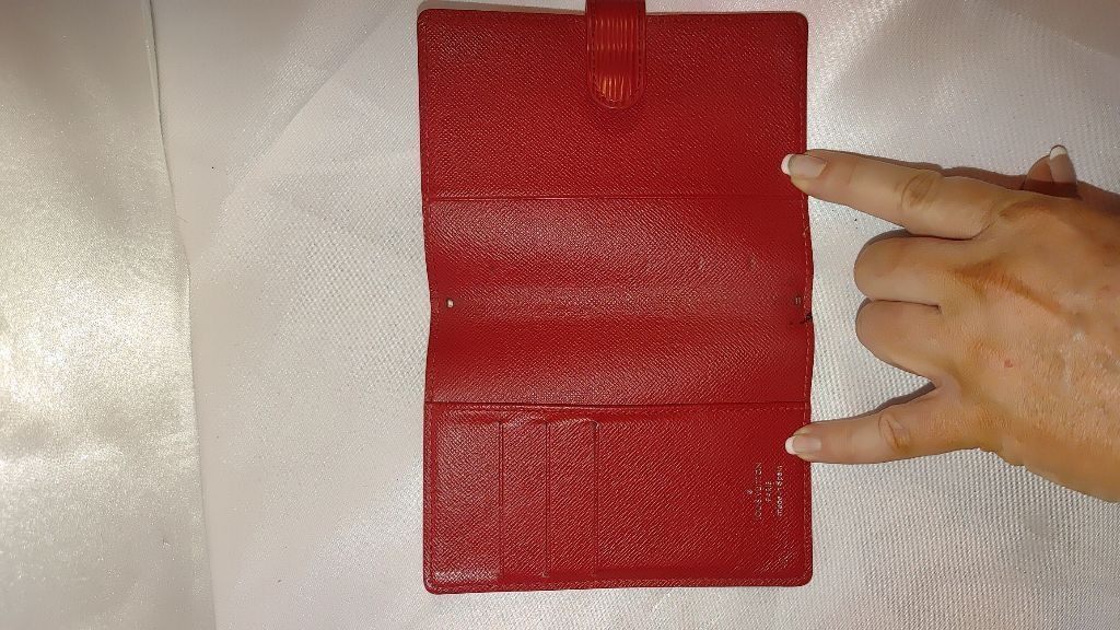 Louis Vuitton Louis Vuitton Red Epi Leather Wallet Size ONE SIZE - 8 Thumbnail