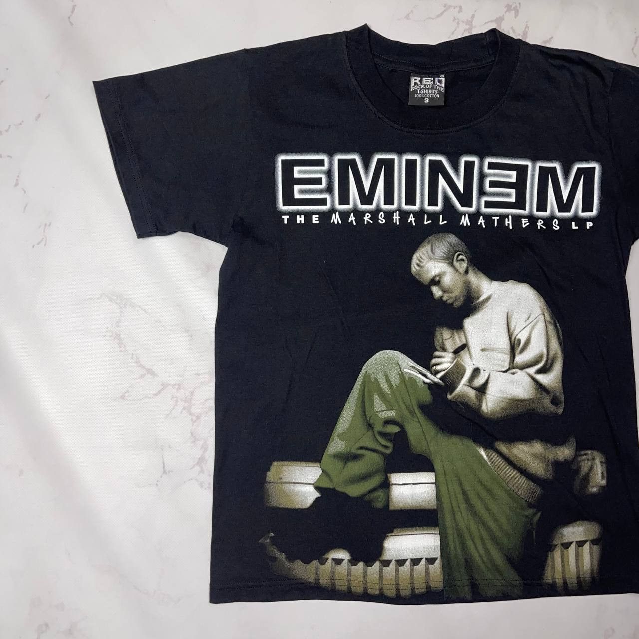Vintage Vintage Eminem The Marshall Mathers LP Rap Tee Rare 90s Sz S Size US XS / EU 42 / 0 - 4 Thumbnail