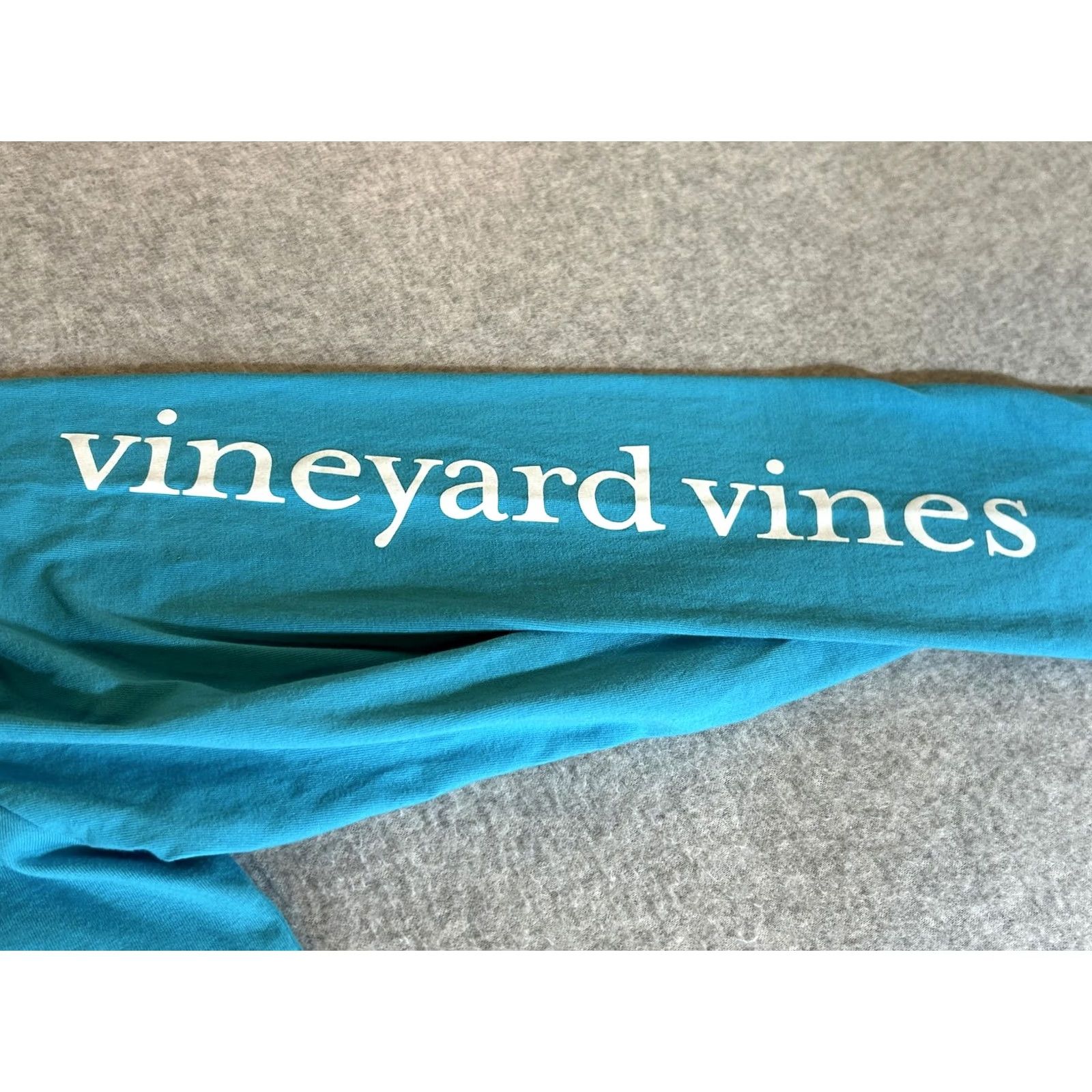 Vineyard Vines Vineyard Vines Shirt Mens Large Teal Long Sleeve Graphic Pocket Santa Whale Christmas Ski Holiday Winter Crew Neck Size US L / EU 52-54 / 3 - 3 Thumbnail