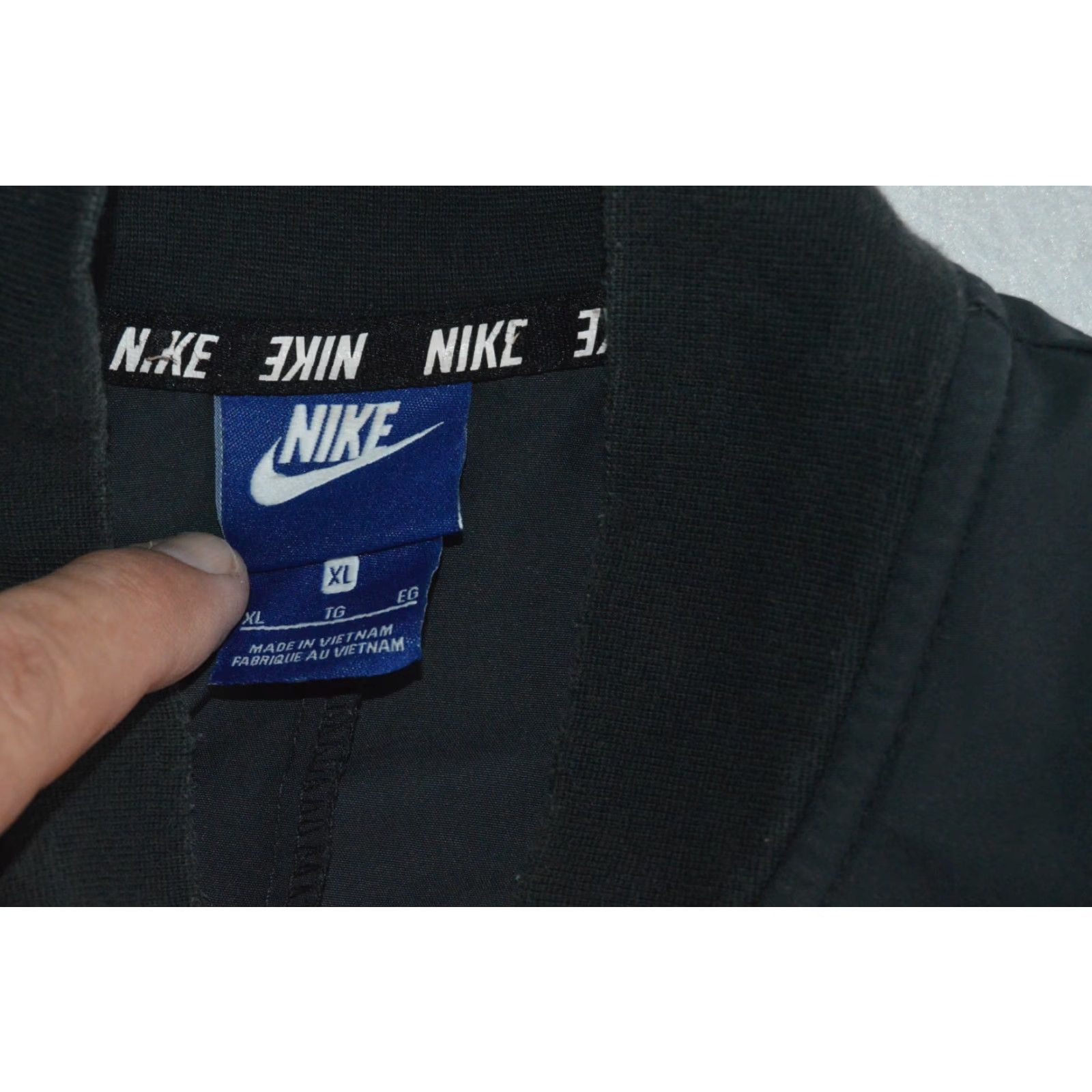 Nike Nike Jacket Mens XL Gray Full Zip Athletic Track Mock Neck Polyester Training Size US XL / EU 56 / 4 - 4 Thumbnail