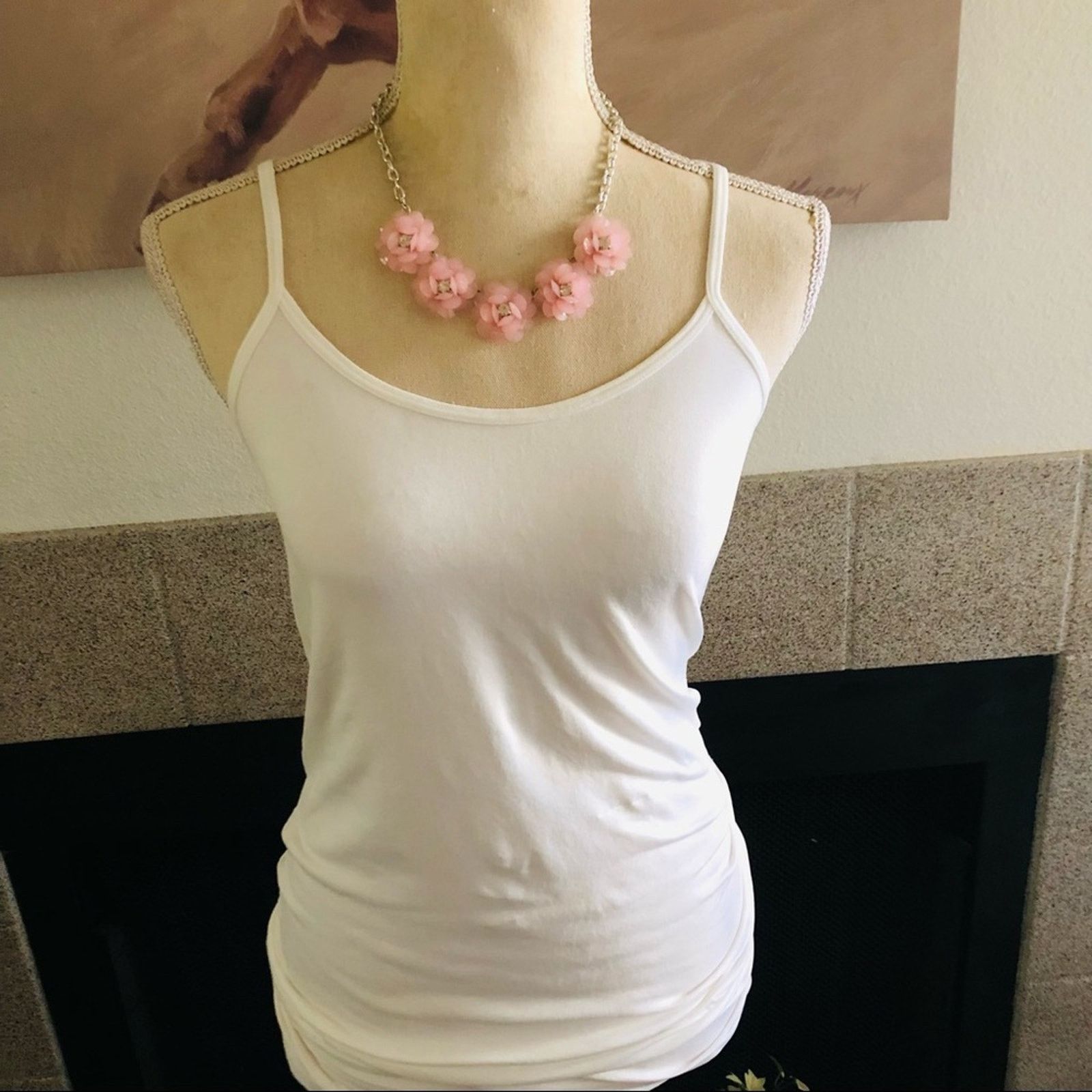 Jewelry Faceted pink stone cluster floral rhinestone accent necklace Size ONE SIZE - 3 Thumbnail