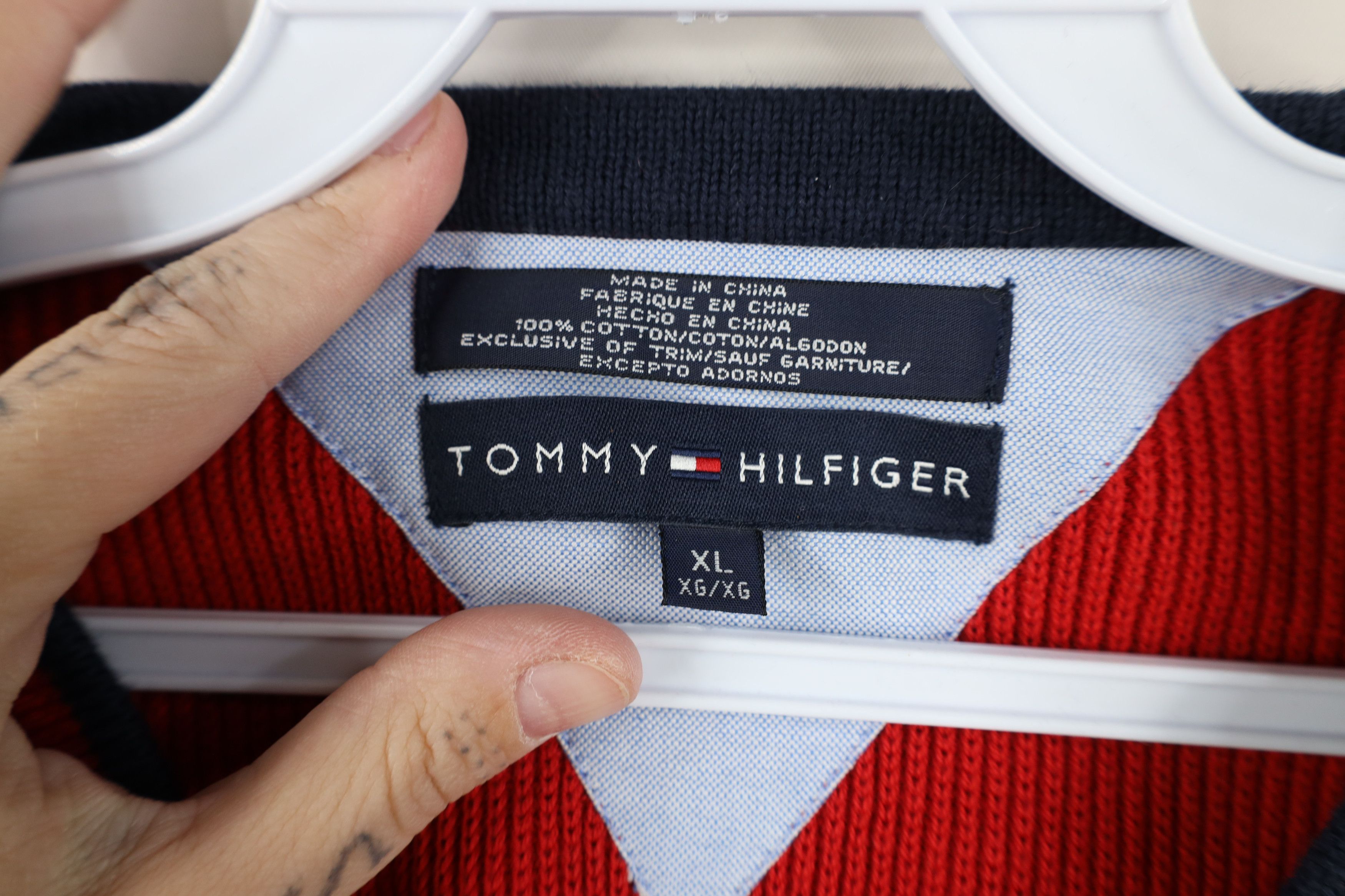 Tommy Hilfiger Vintage 90s Tommy Hilfiger Ribbed Knit V-Neck Sweater Vest Size US XL / EU 56 / 4 - 6 Thumbnail