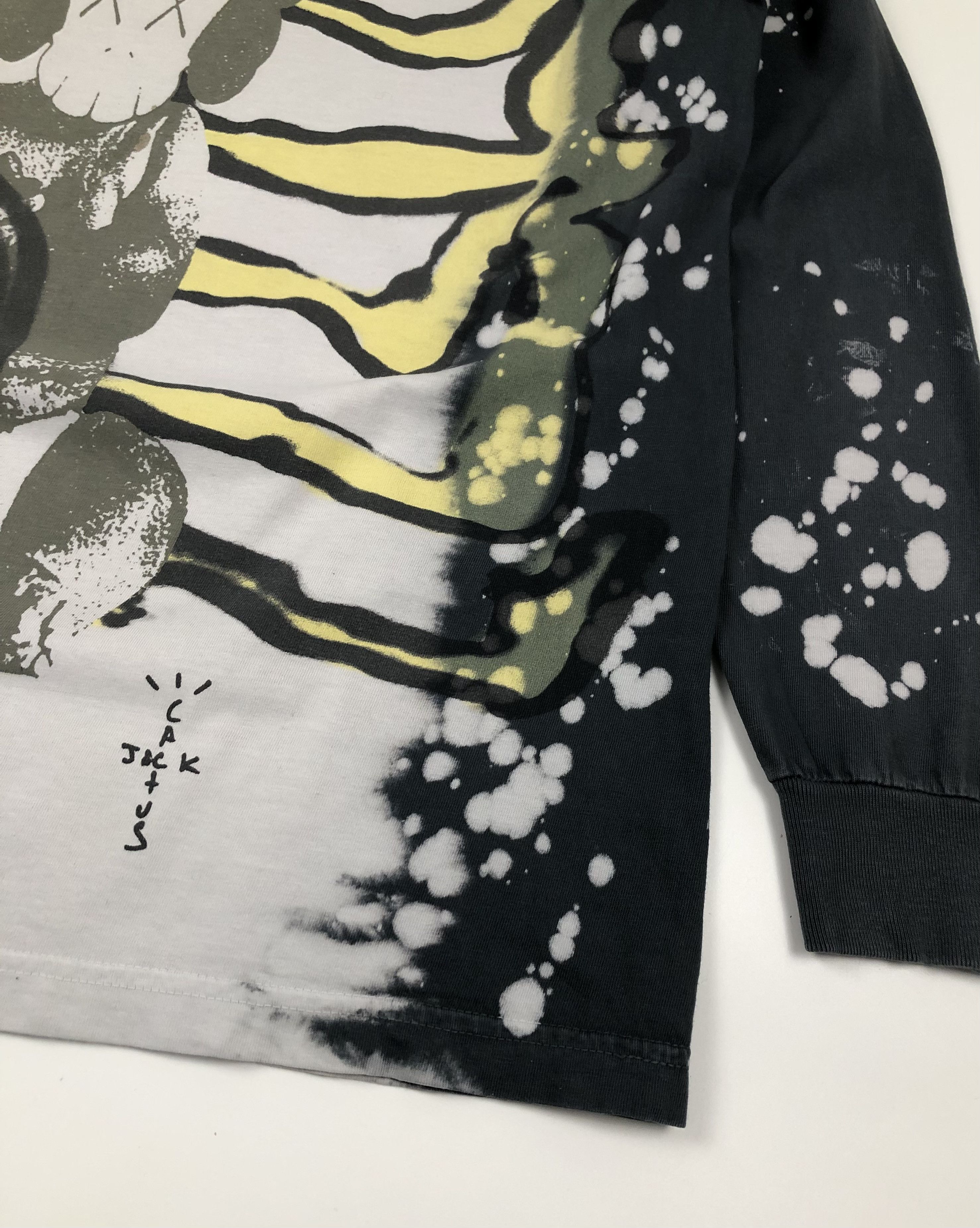 Fragment Design × Kaws × Travis Scott Travis Scott x Kaws x Fragment Longsleeve Size US M / EU 48-50 / 2 - 4 Thumbnail
