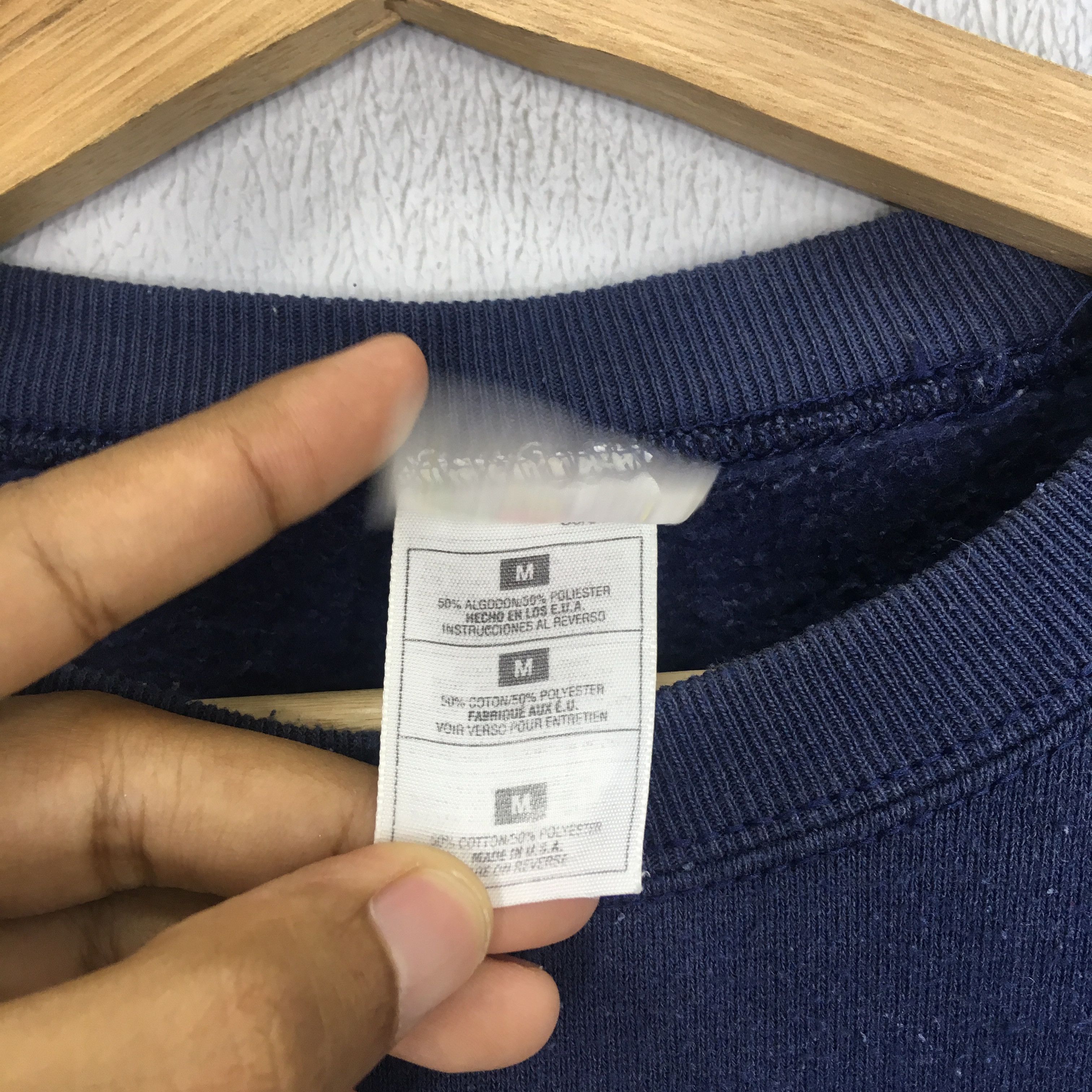 Fruit Of The Loom Vintage 90s Fruit of The Loom Blue Sweatshirt - 282 Size US M / EU 48-50 / 2 - 10 Thumbnail