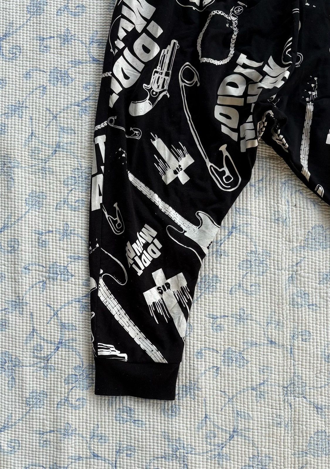 Japanese Brand Lovees Rock Harem Pant Full Print Design Size US 26 / EU 42 - 5 Thumbnail