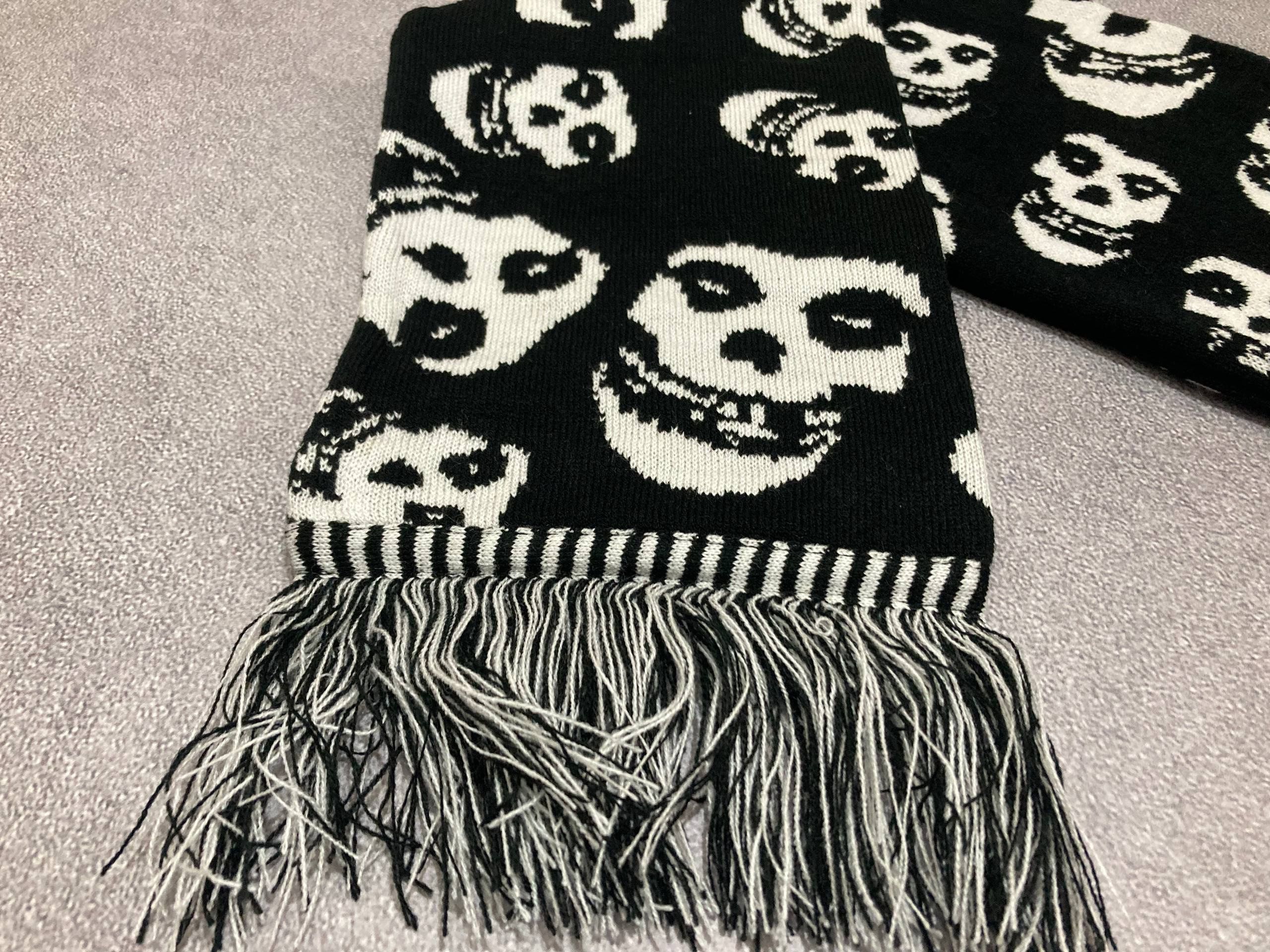Other Scarf Misfits - The Crimson Ghost - band metal rock metal Size ONE SIZE - 4 Thumbnail