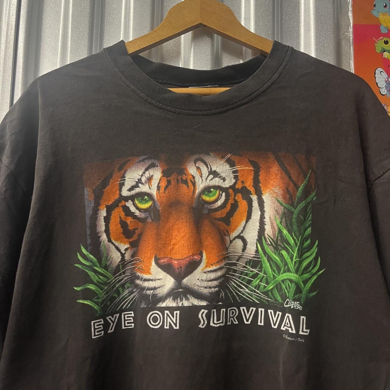 Vintage VTG 90's Eye on Survival Tiger Faded Graphic T Shirt XL Size US XL / EU 56 / 4 - 1 Thumbnail