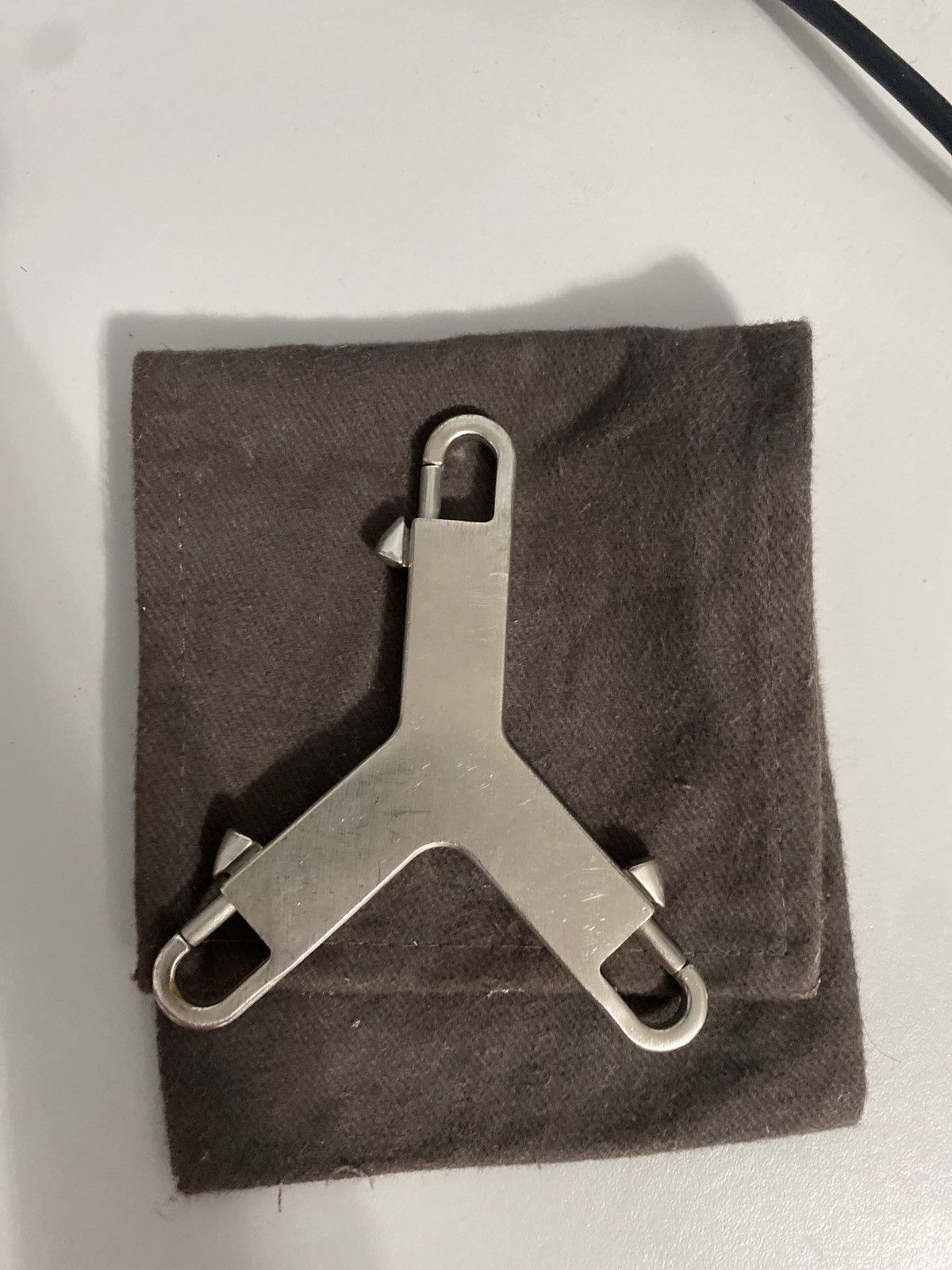 Rick Owens RICK OWENS CERBERUS TITANIUM CLIP Size ONE SIZE - 2 Thumbnail